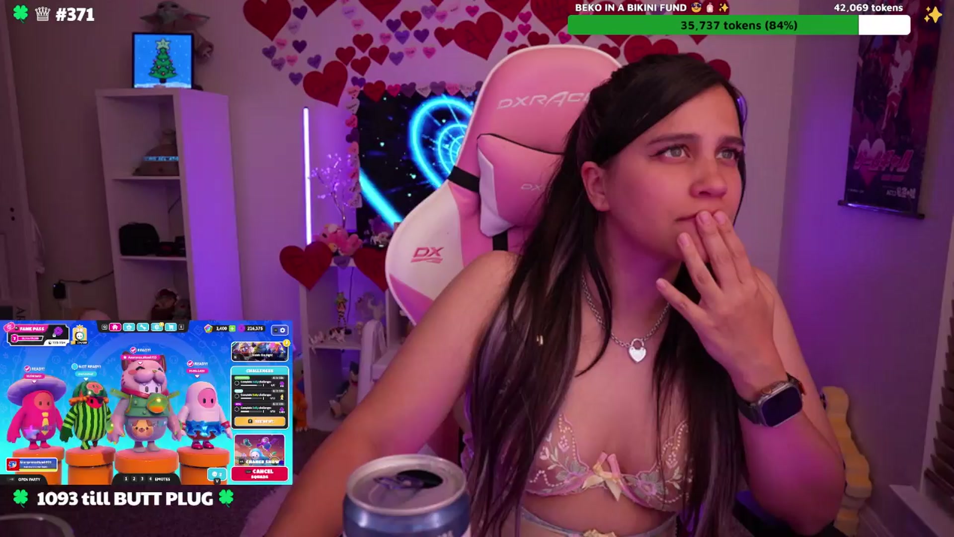Gallery image thumbnail from Nekobeanxo's myfreecams stream on, 03/30/2024, 08:33 image 16 of 20