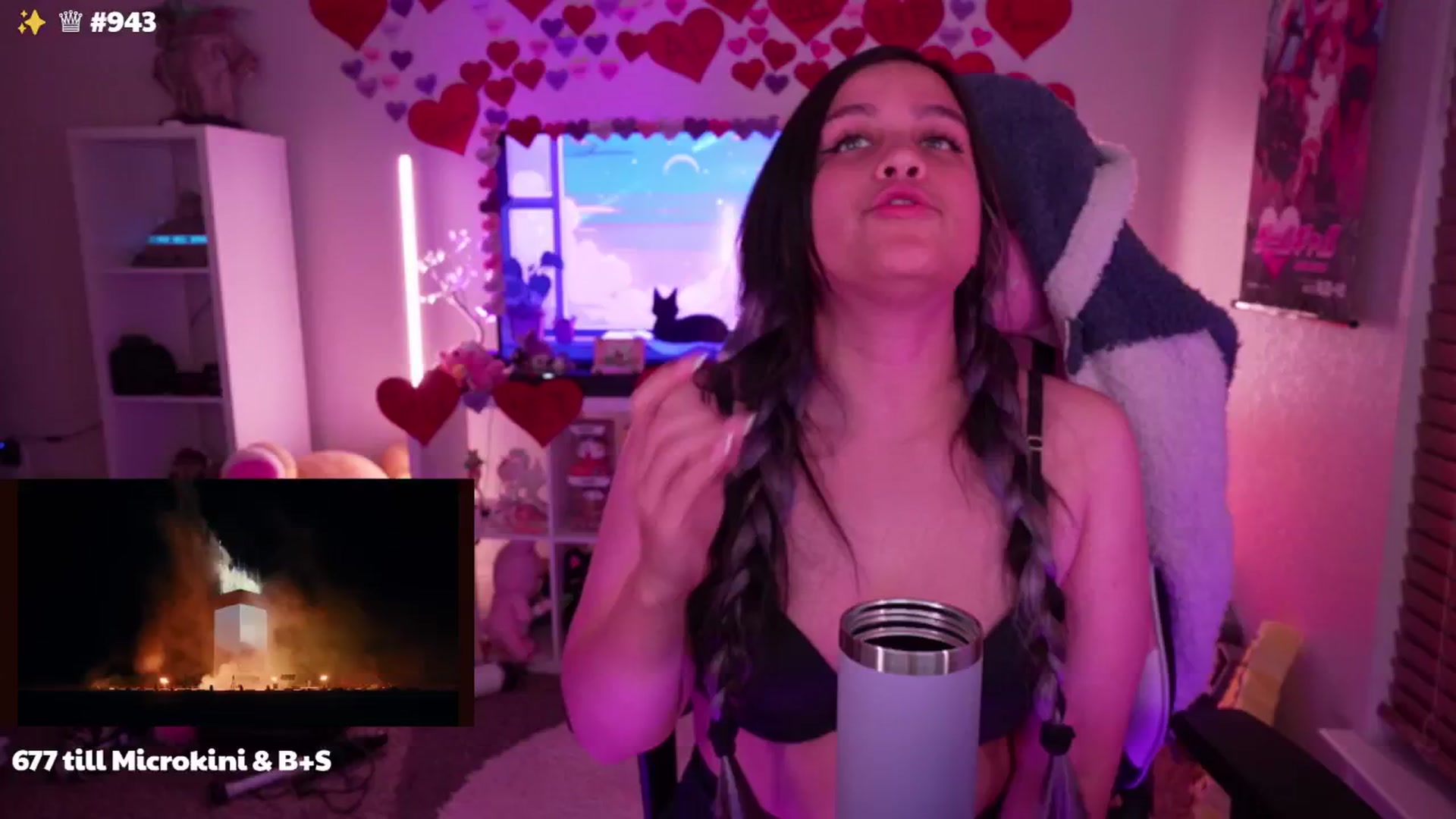 Gallery image thumbnail from Nekobeanxo's myfreecams stream on, 04/19/2024, 06:06 image 8 of 20