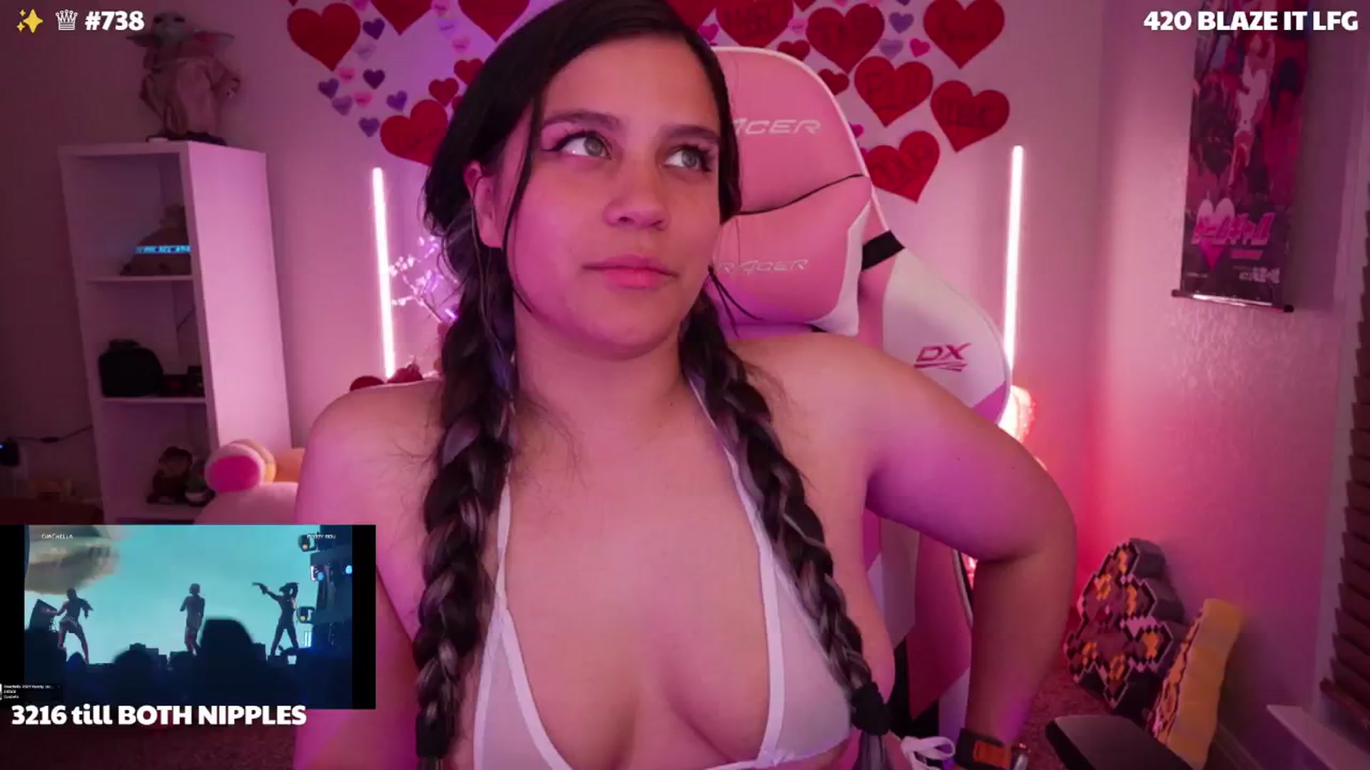 Gallery image thumbnail from Nekobeanxo's myfreecams stream on, 04/20/2024, 05:55 image 8 of 20