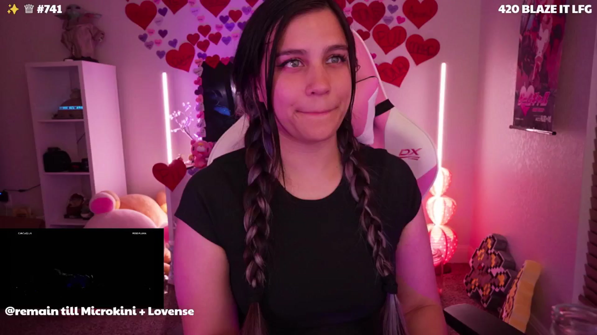 Gallery image thumbnail from Nekobeanxo's myfreecams stream on, 04/20/2024, 05:55 image 1 of 20