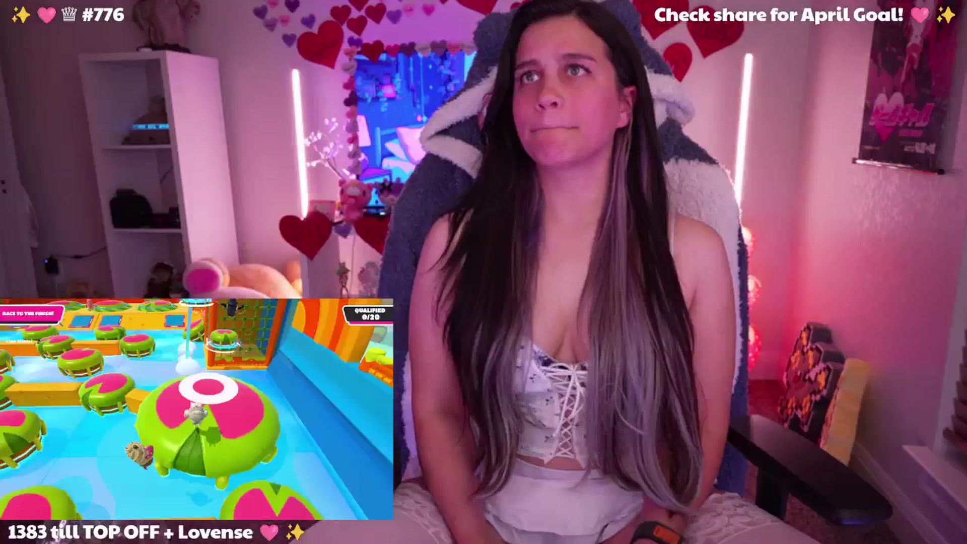 Gallery image thumbnail from Nekobeanxo's myfreecams stream on, 04/23/2024, 05:31 image 3 of 20
