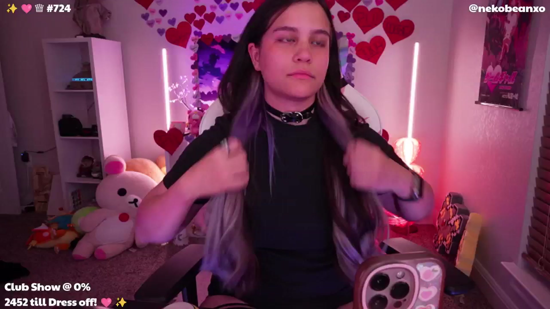Gallery image thumbnail from Nekobeanxo's myfreecams stream on, 04/25/2024, 03:29 image 1 of 20