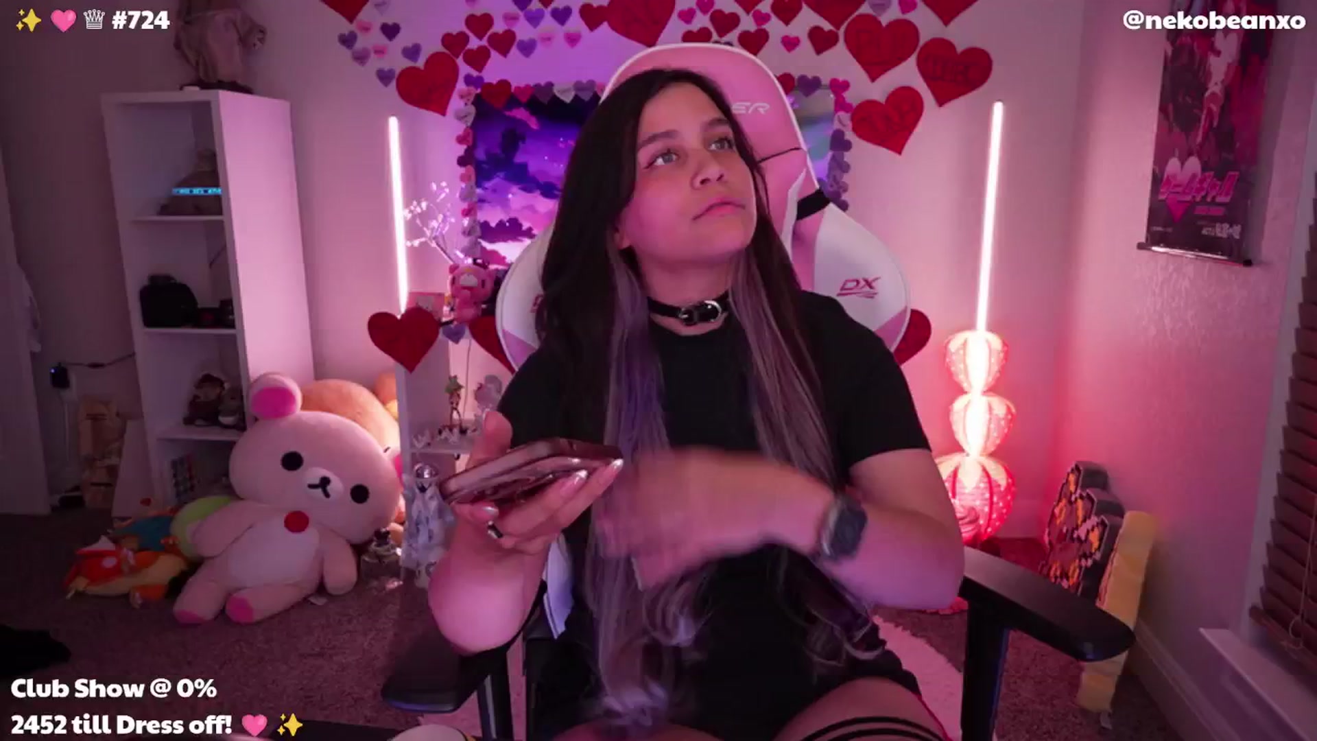 Gallery image thumbnail from Nekobeanxo's myfreecams stream on, 04/25/2024, 03:29 image 2 of 20