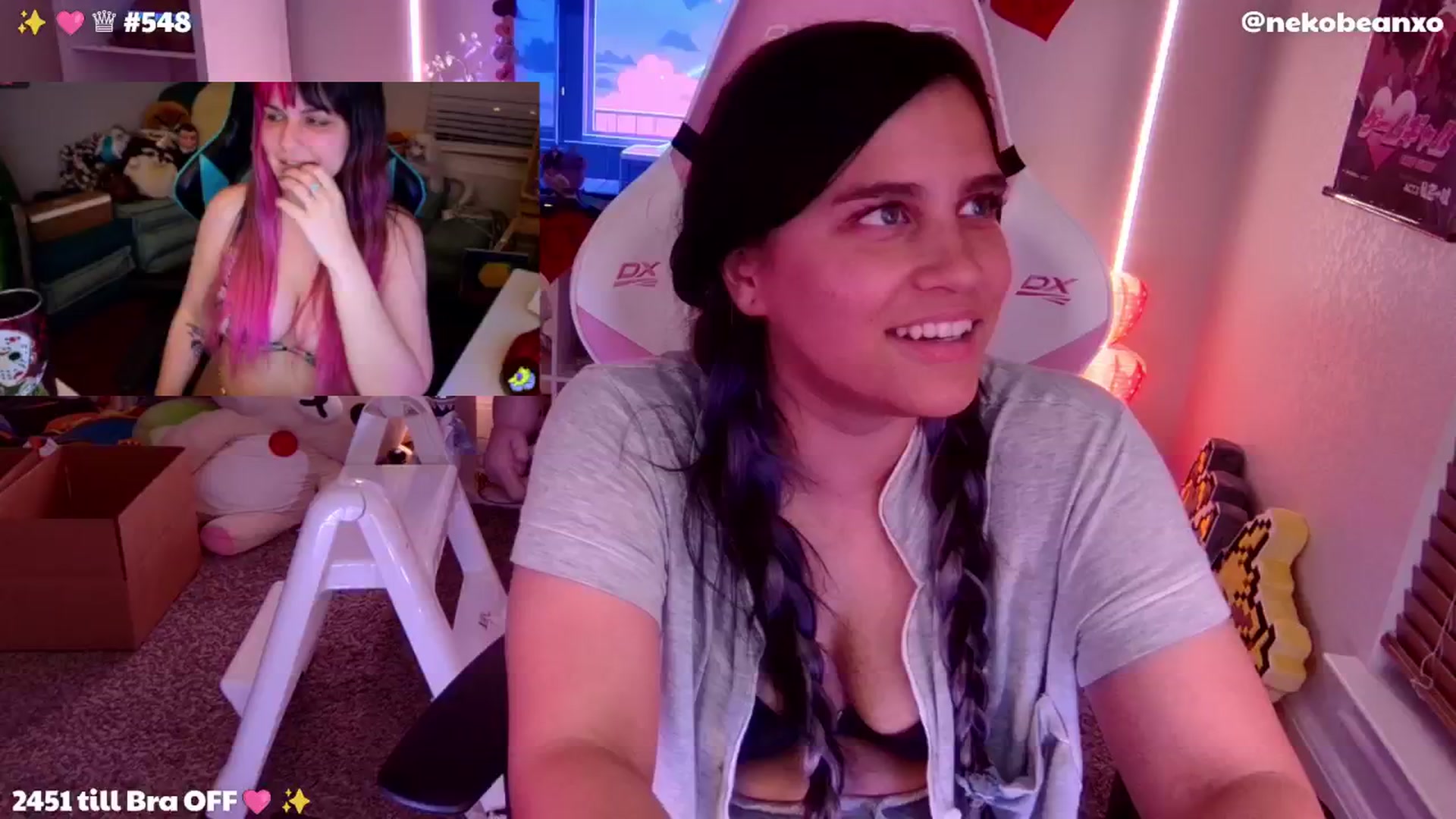 Gallery image thumbnail from Nekobeanxo's myfreecams stream on, 04/29/2024, 05:16 image 13 of 20