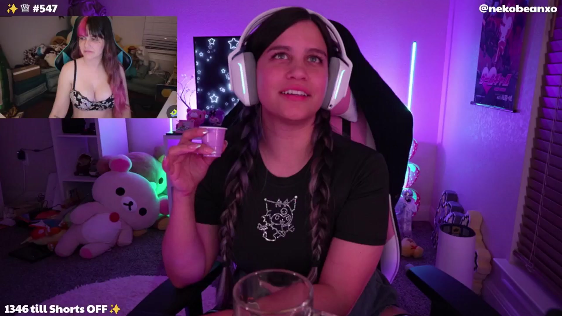 Gallery image thumbnail from Nekobeanxo's myfreecams stream on, 05/04/2024, 06:46 image 14 of 20