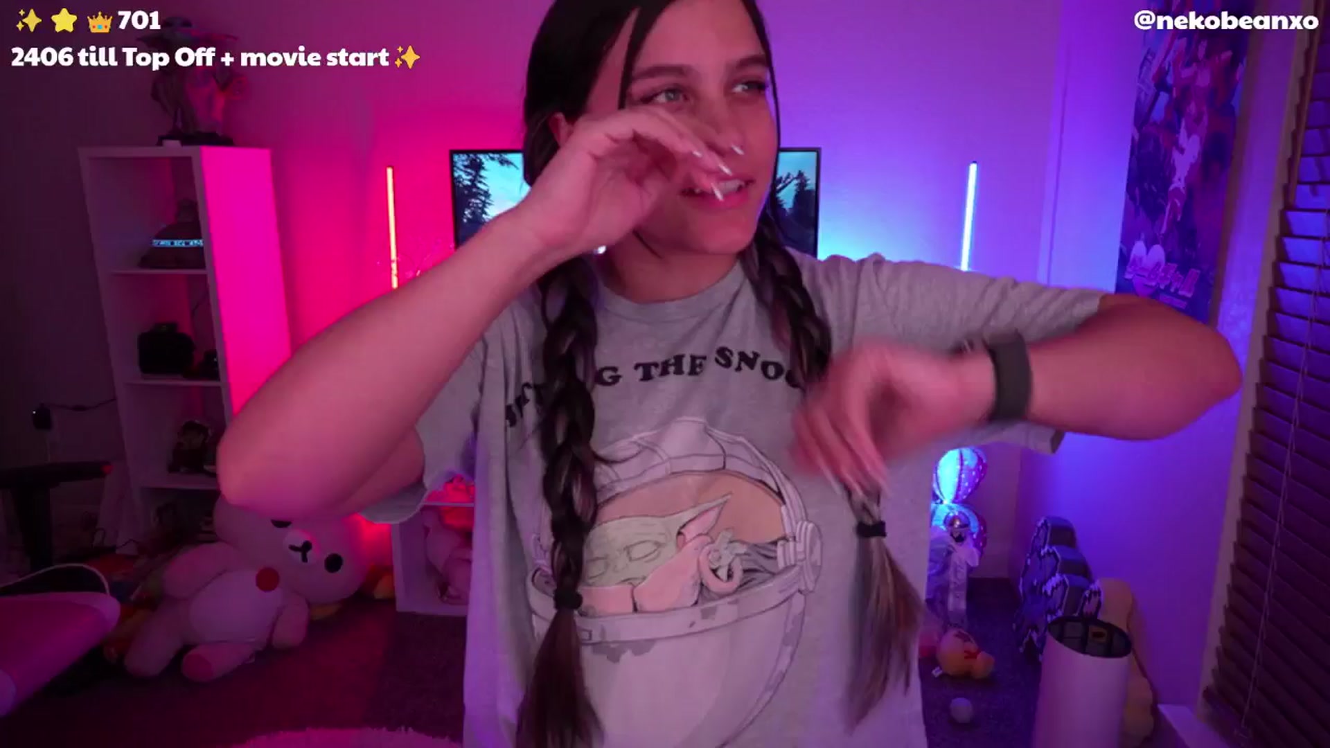 Gallery image thumbnail from Nekobeanxo's myfreecams stream on, 05/05/2024, 05:10 image 1 of 20