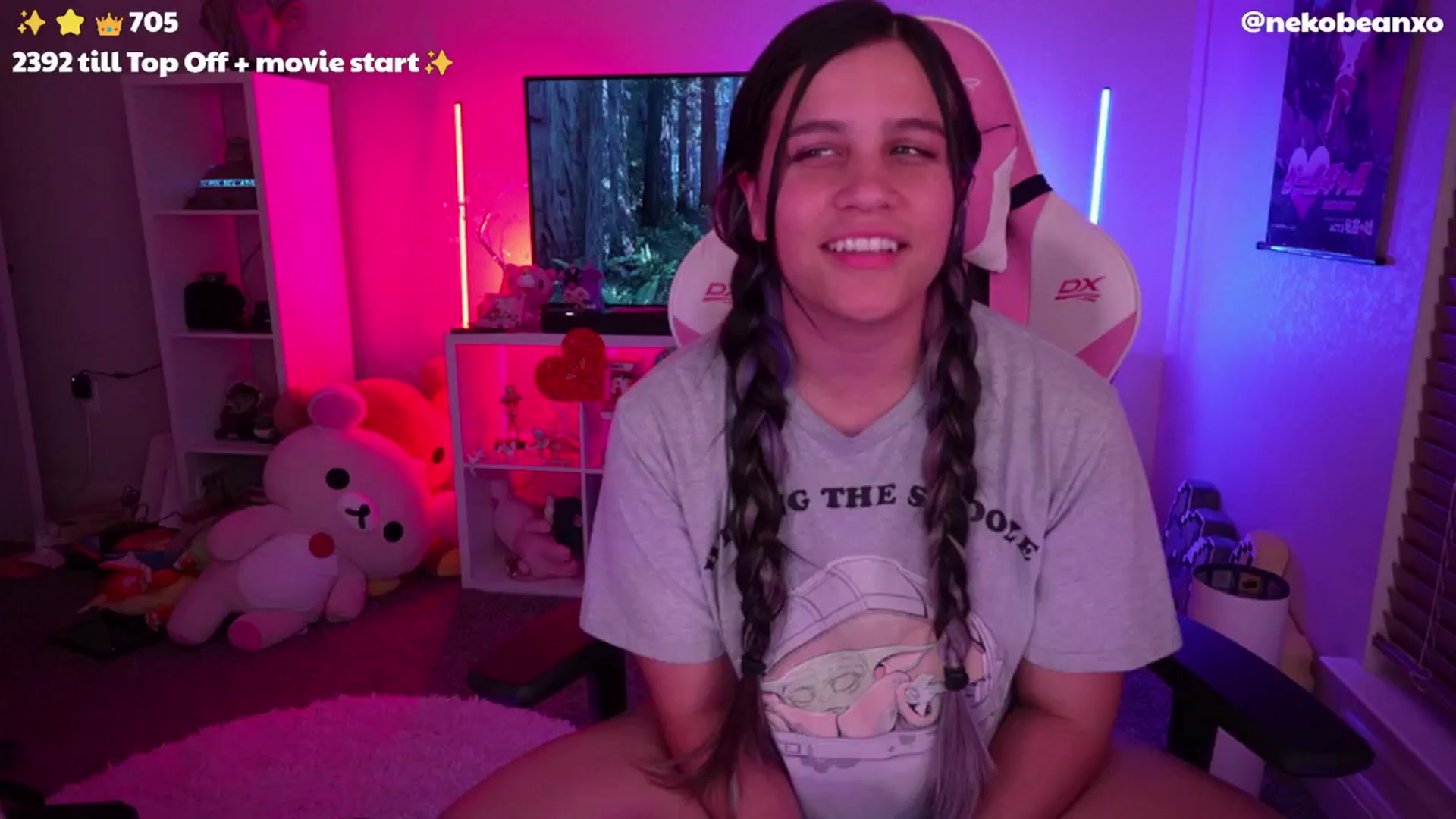 Gallery image thumbnail from Nekobeanxo's myfreecams stream on, 05/05/2024, 05:10 image 4 of 20