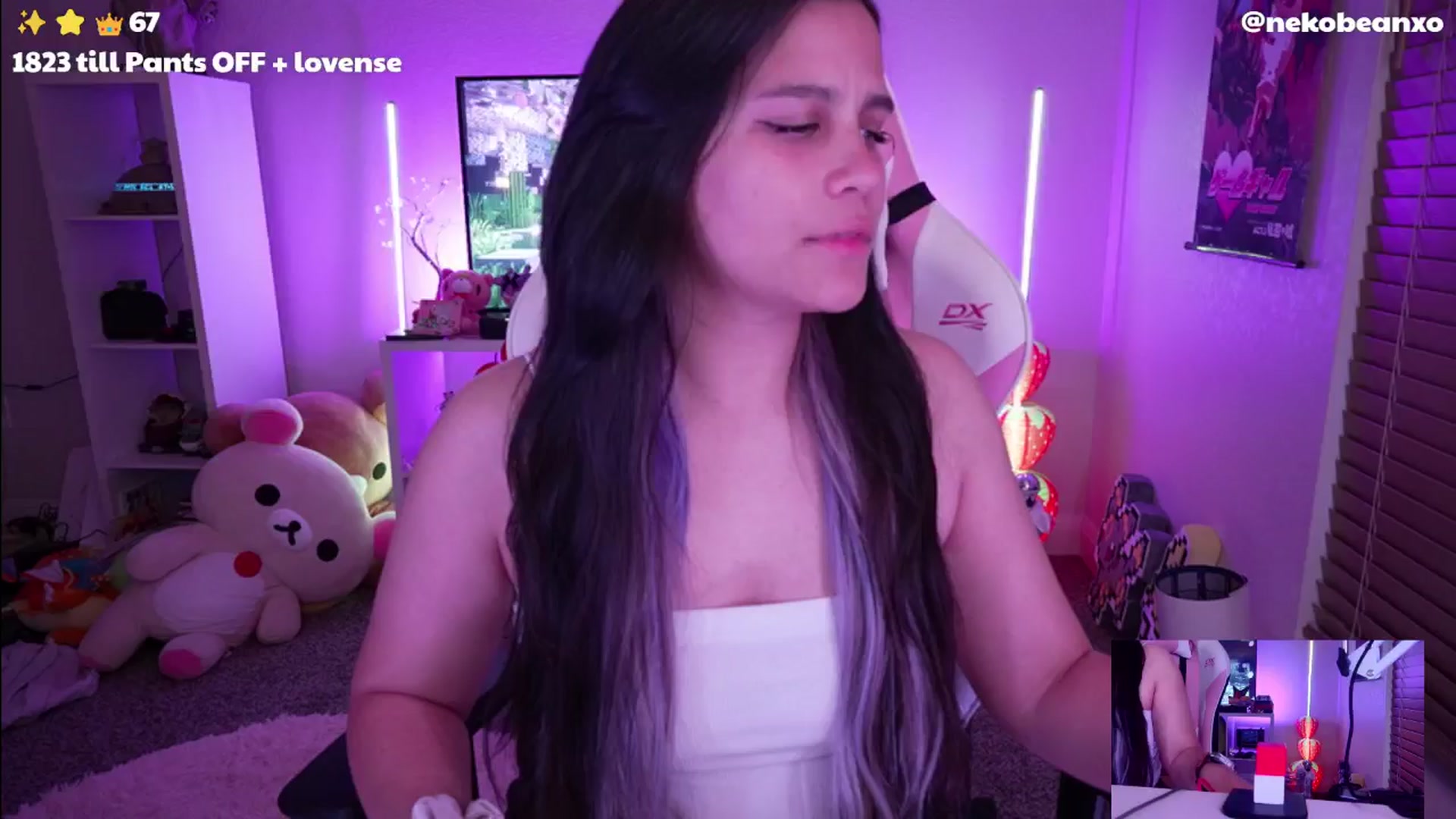 Gallery image thumbnail from Nekobeanxo's myfreecams stream on, 05/06/2024, 10:39 image 6 of 20