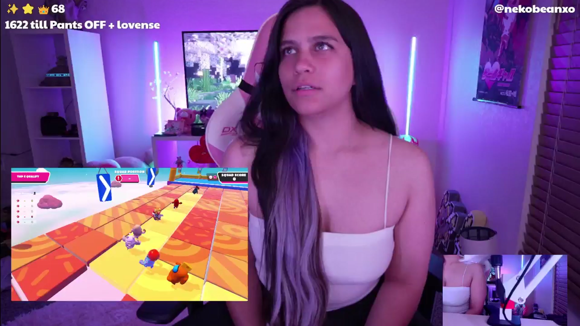 Gallery image thumbnail from Nekobeanxo's myfreecams stream on, 05/06/2024, 10:39 image 19 of 20
