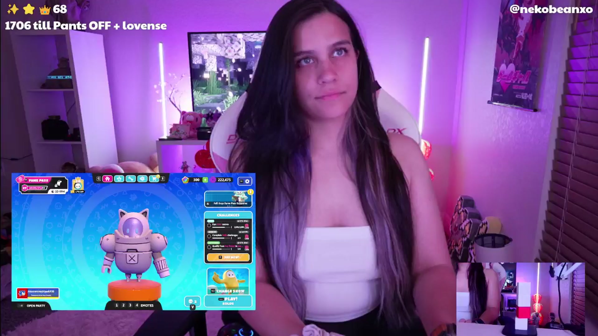 Gallery image thumbnail from Nekobeanxo's myfreecams stream on, 05/06/2024, 10:39 image 14 of 20