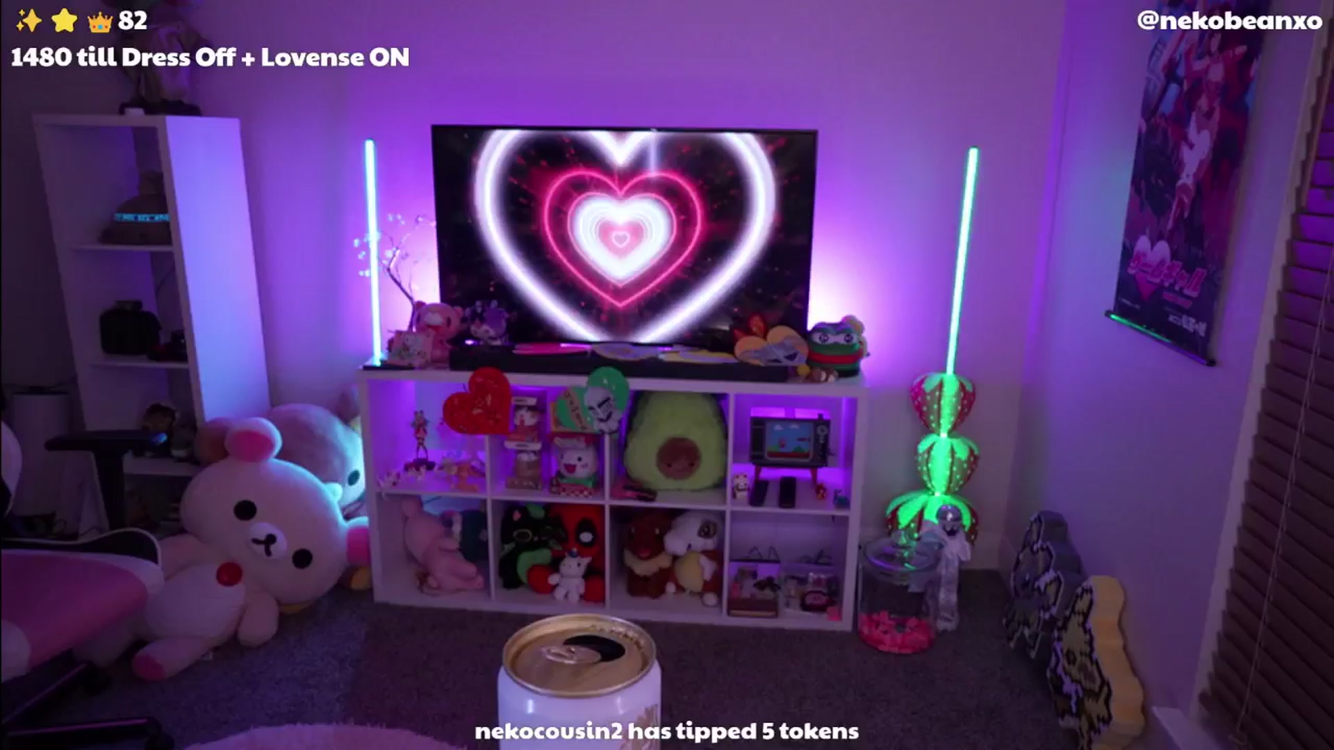 Gallery image thumbnail from Nekobeanxo's myfreecams stream on, 05/10/2024, 04:36 image 8 of 20