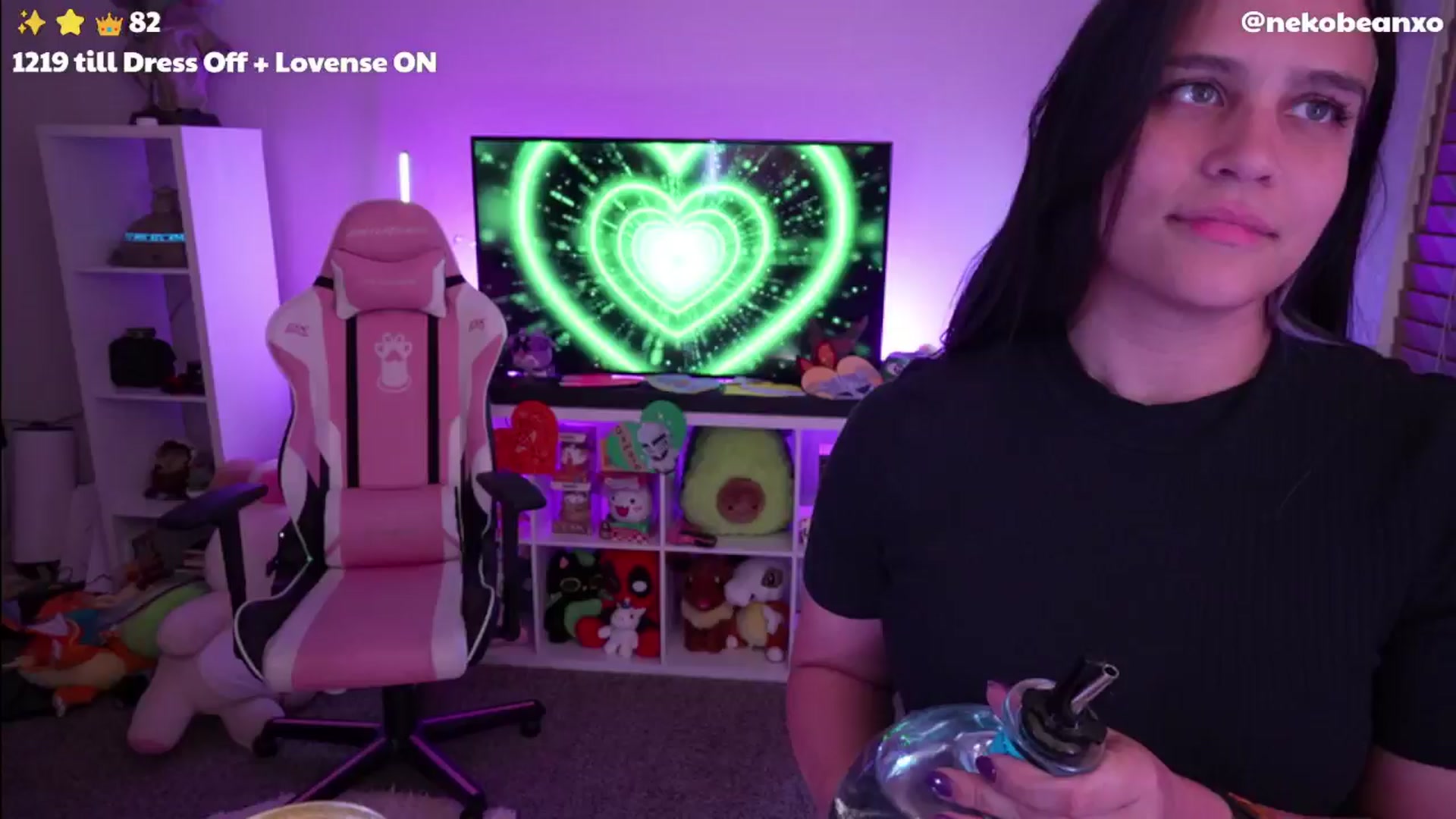 Gallery image thumbnail from Nekobeanxo's myfreecams stream on, 05/10/2024, 04:36 image 10 of 20