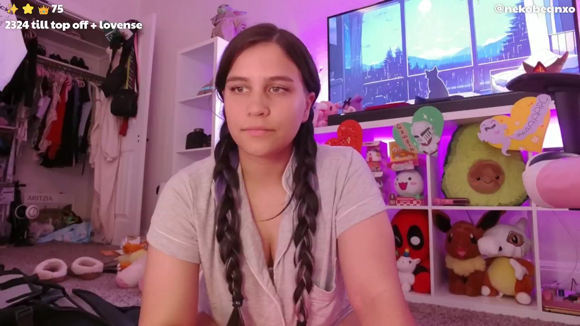 Gallery image thumbnail from Nekobeanxo's myfreecams stream on, 05/13/2024, 05:27 image 6 of 20