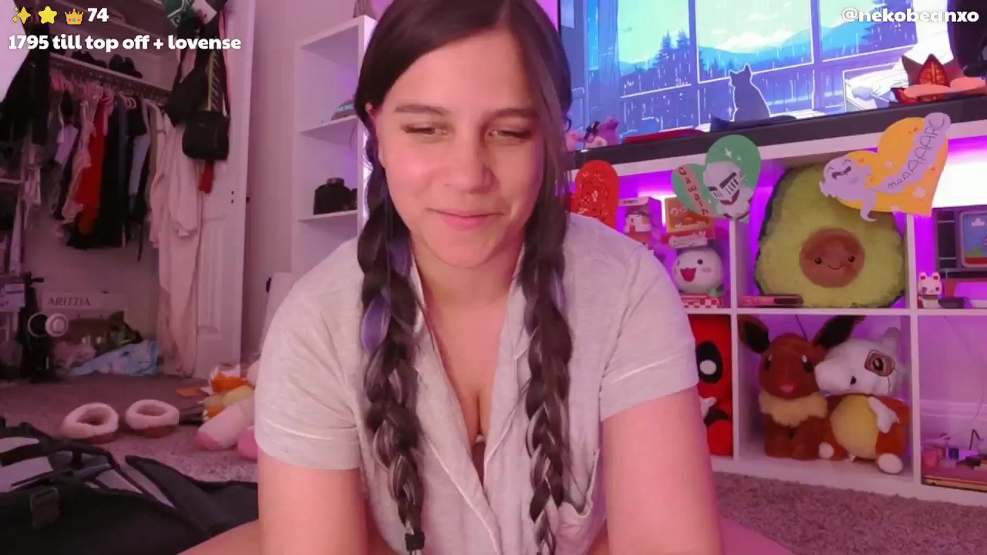 Gallery image thumbnail from Nekobeanxo's myfreecams stream on, 05/13/2024, 05:27 image 15 of 20