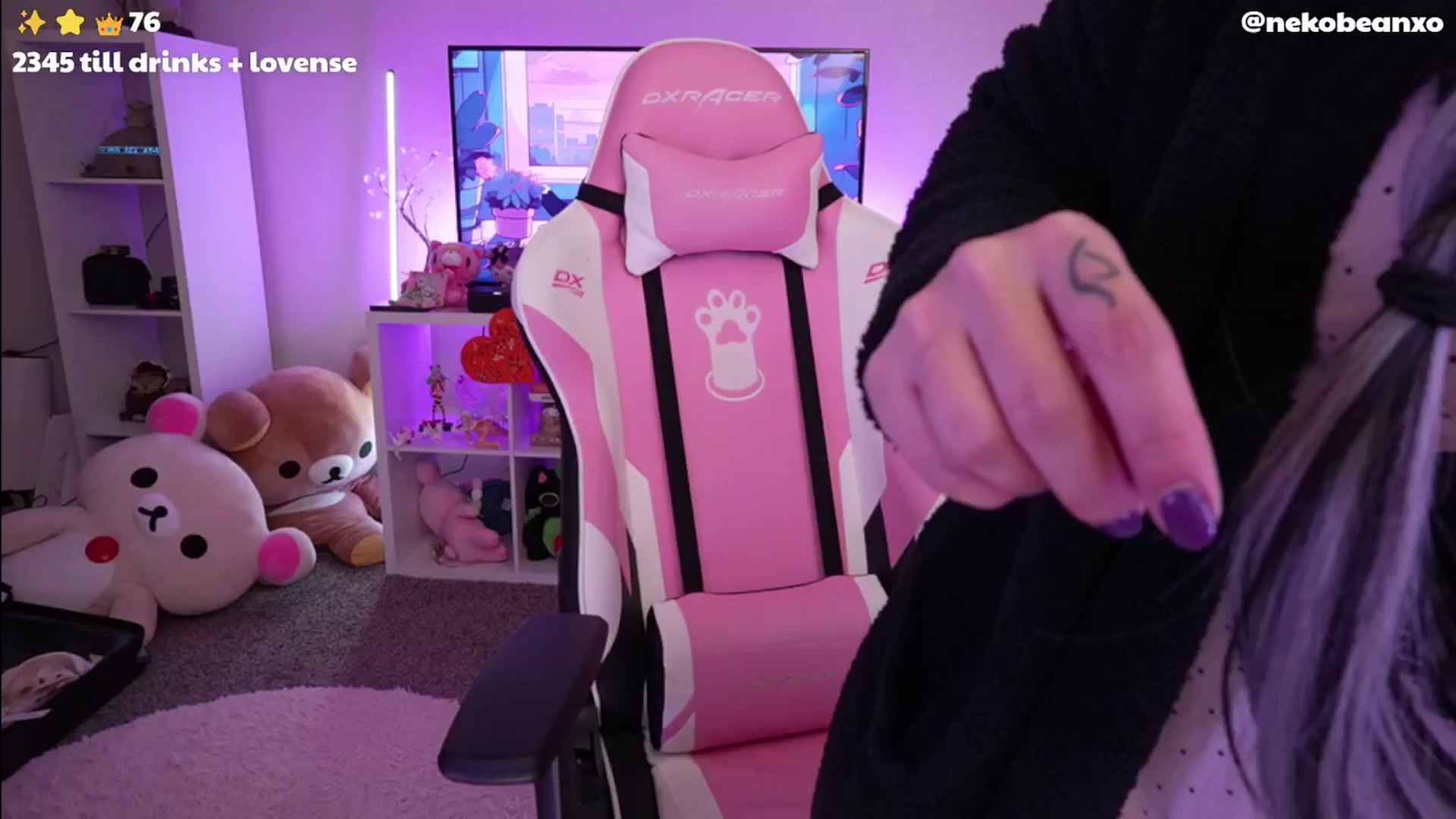 Gallery image thumbnail from Nekobeanxo's myfreecams stream on, 05/14/2024, 06:25 image 1 of 20