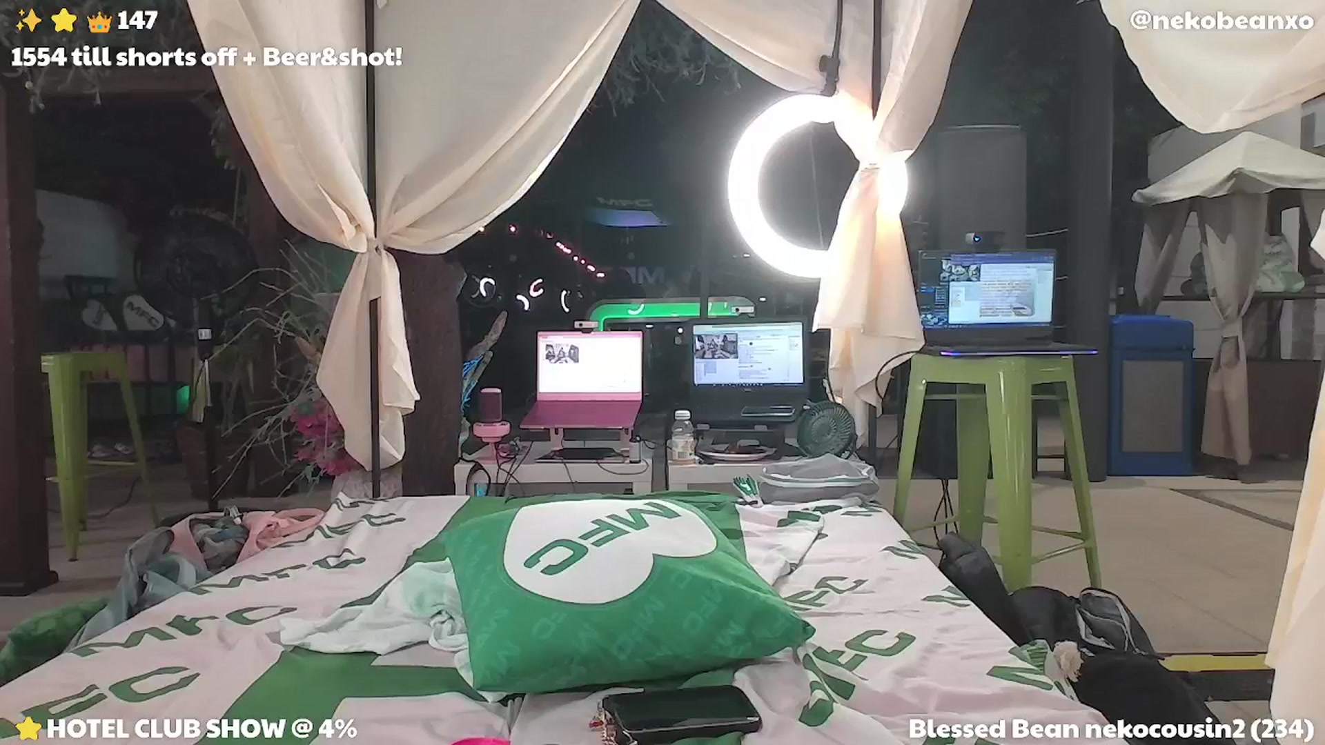 Gallery image thumbnail from Nekobeanxo's myfreecams stream on, 05/22/2024, 07:44 image 5 of 20