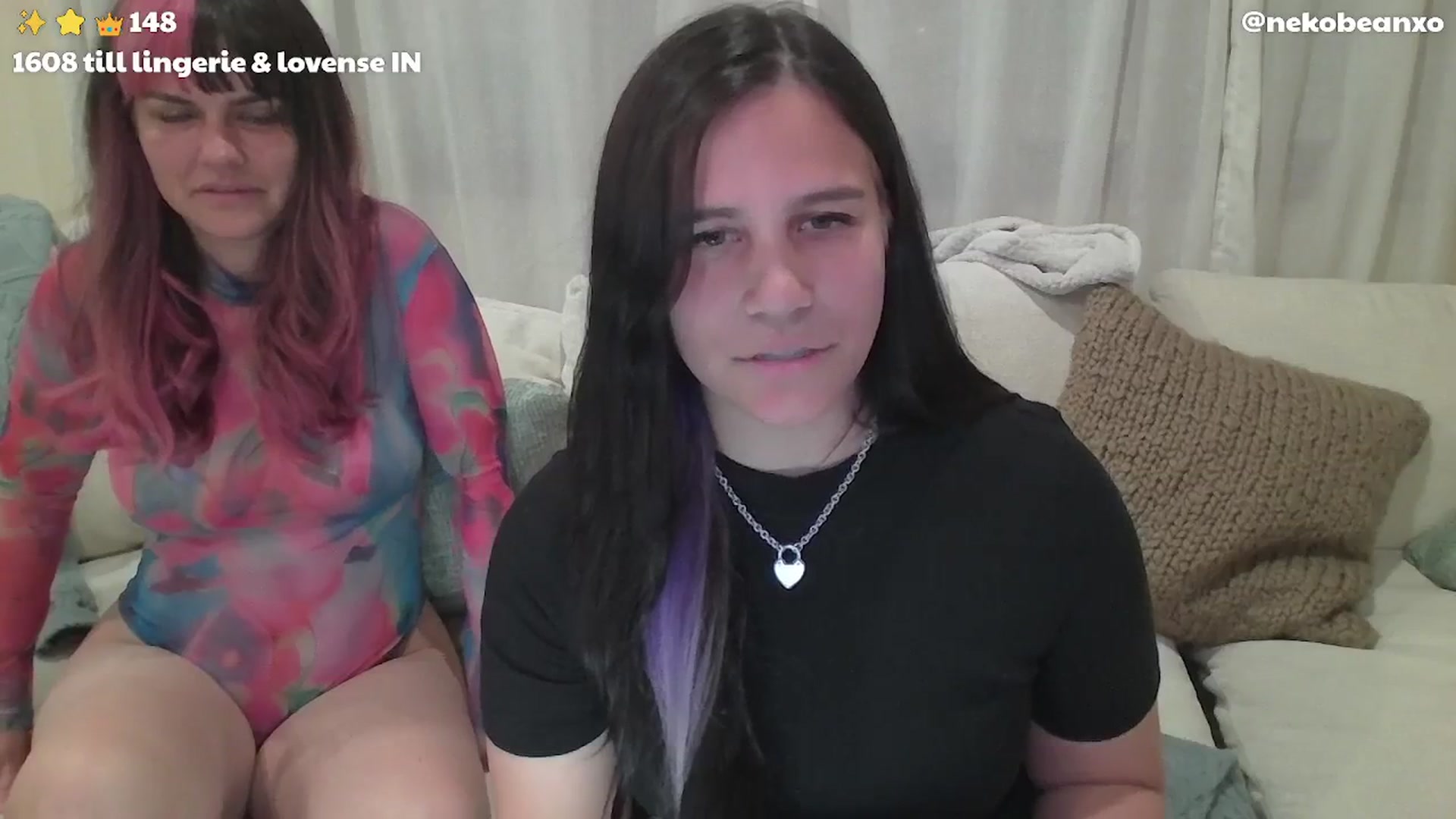 Gallery image thumbnail from Nekobeanxo's myfreecams stream on, 05/25/2024, 06:20 image 7 of 20