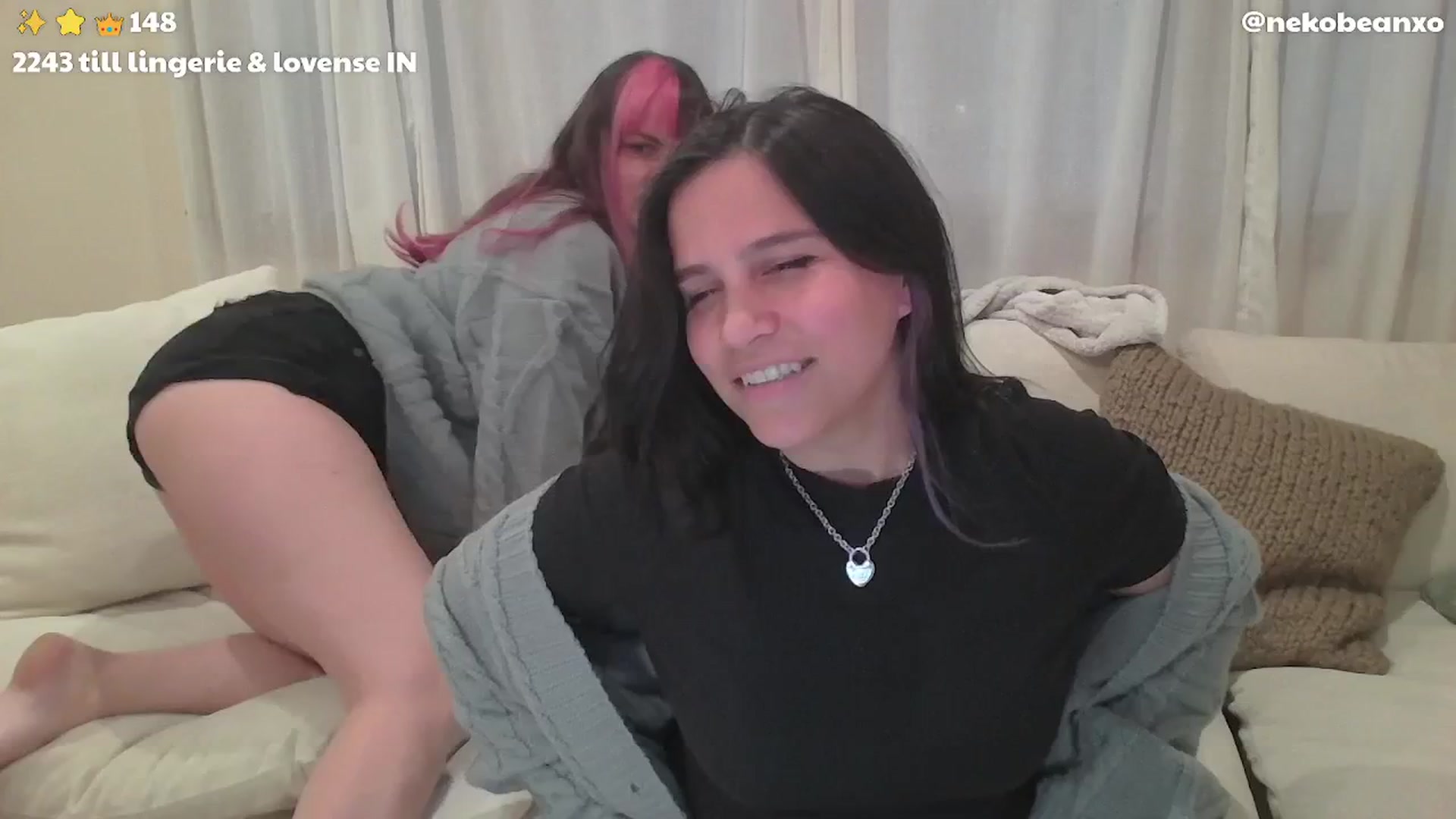 Gallery image thumbnail from Nekobeanxo's myfreecams stream on, 05/25/2024, 06:20 image 2 of 20