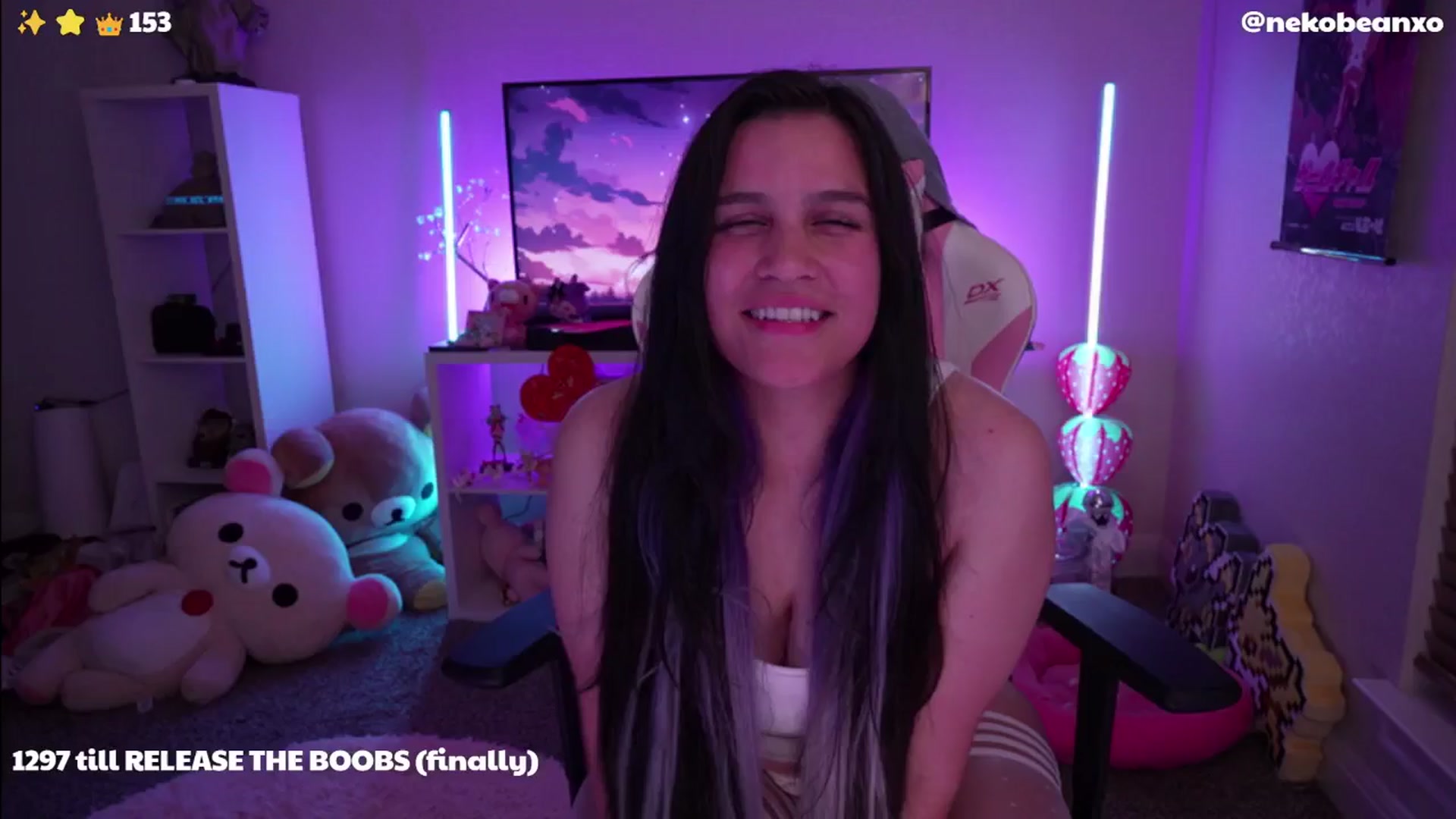 Gallery image thumbnail from Nekobeanxo's myfreecams stream on, 05/27/2024, 07:02 image 15 of 20