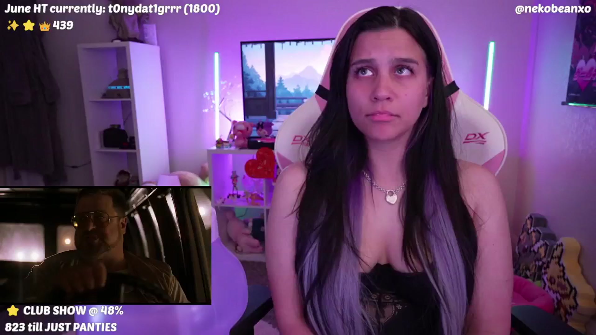 Gallery image thumbnail from Nekobeanxo's myfreecams stream on, 06/02/2024, 07:07 image 19 of 20