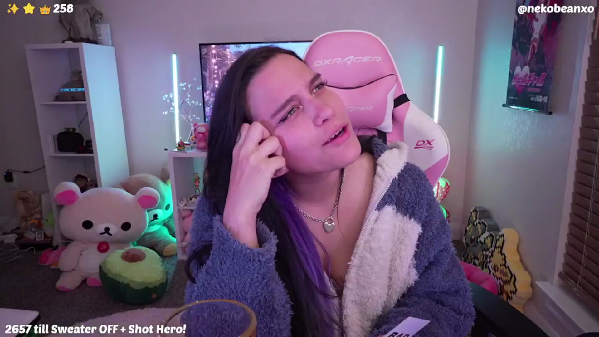 Gallery image thumbnail from Nekobeanxo's myfreecams stream on, 06/13/2024, 07:22 image 2 of 20