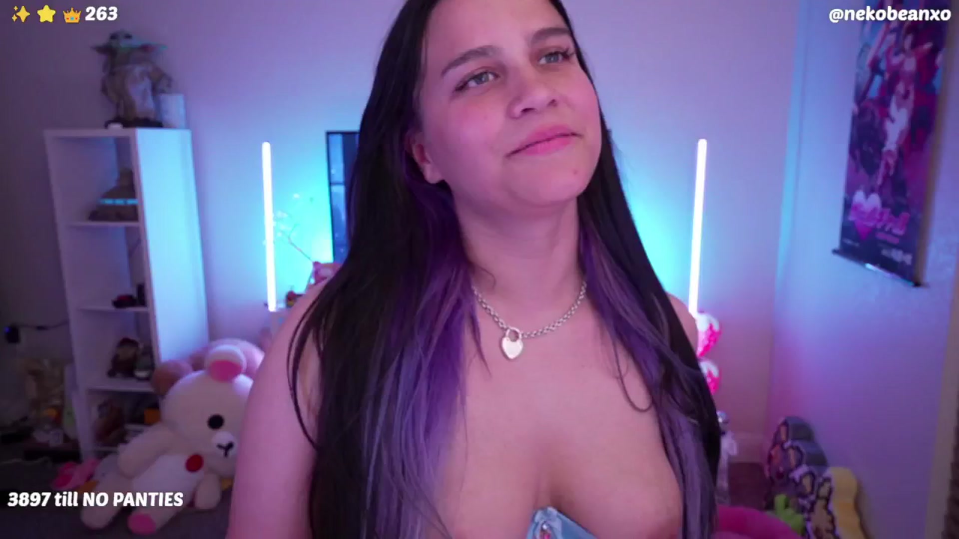Gallery image thumbnail from Nekobeanxo's myfreecams stream on, 06/16/2024, 09:03 image 12 of 20