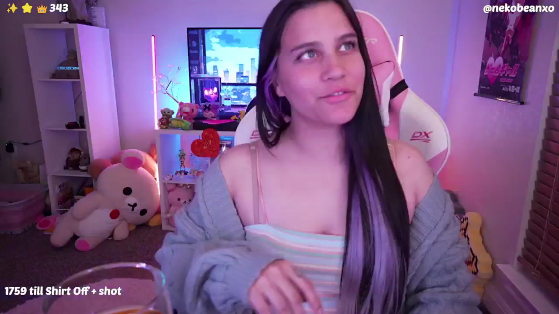 Gallery image thumbnail from Nekobeanxo's myfreecams stream on, 06/23/2024, 02:25 image 18 of 20