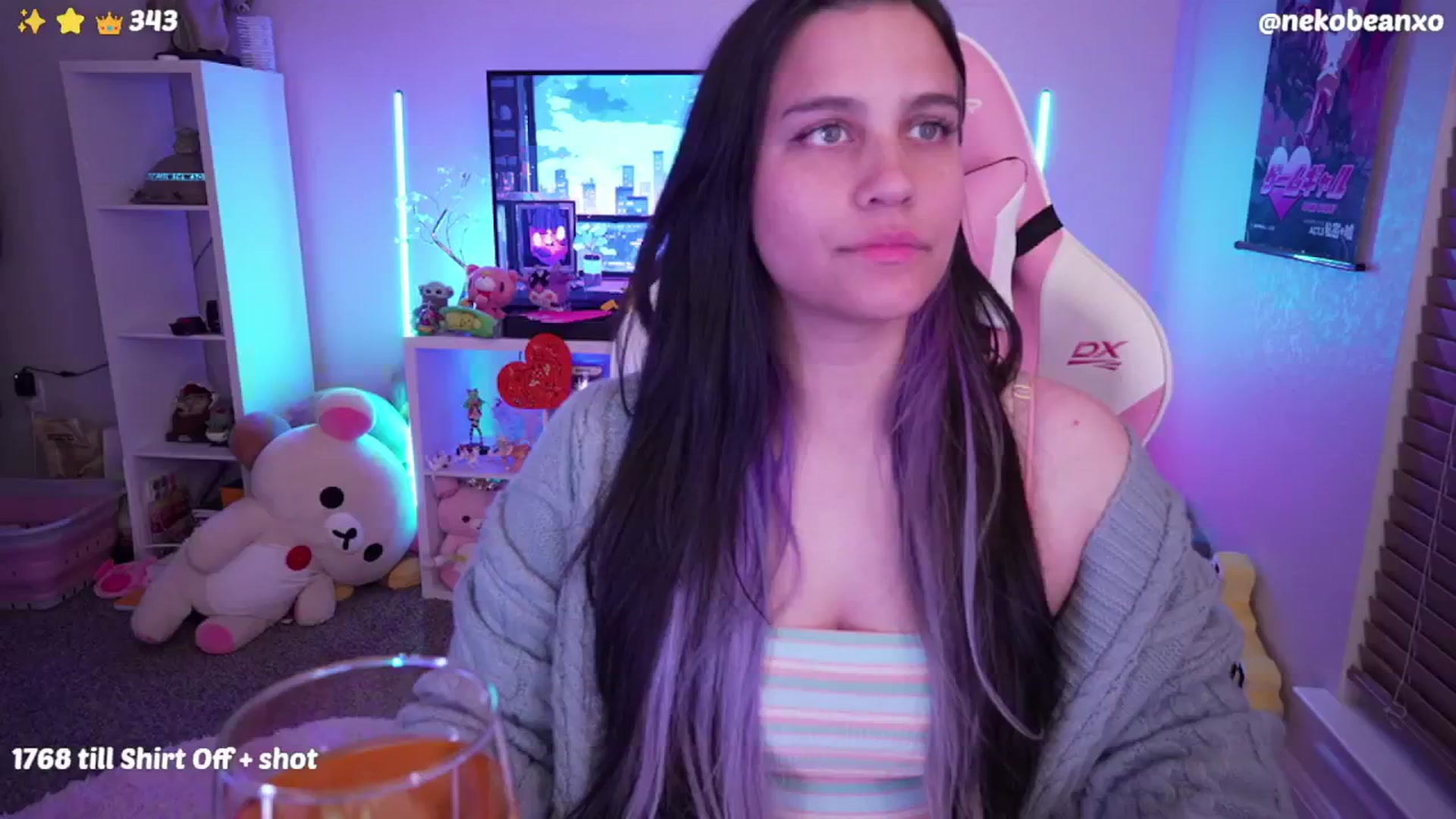 Gallery image thumbnail from Nekobeanxo's myfreecams stream on, 06/23/2024, 02:25 image 15 of 20