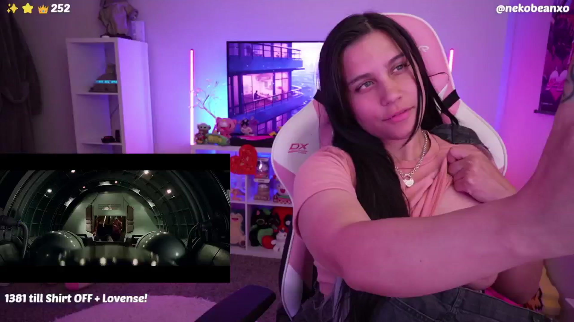 Gallery image thumbnail from Nekobeanxo's myfreecams stream on, 06/25/2024, 05:22 image 19 of 20