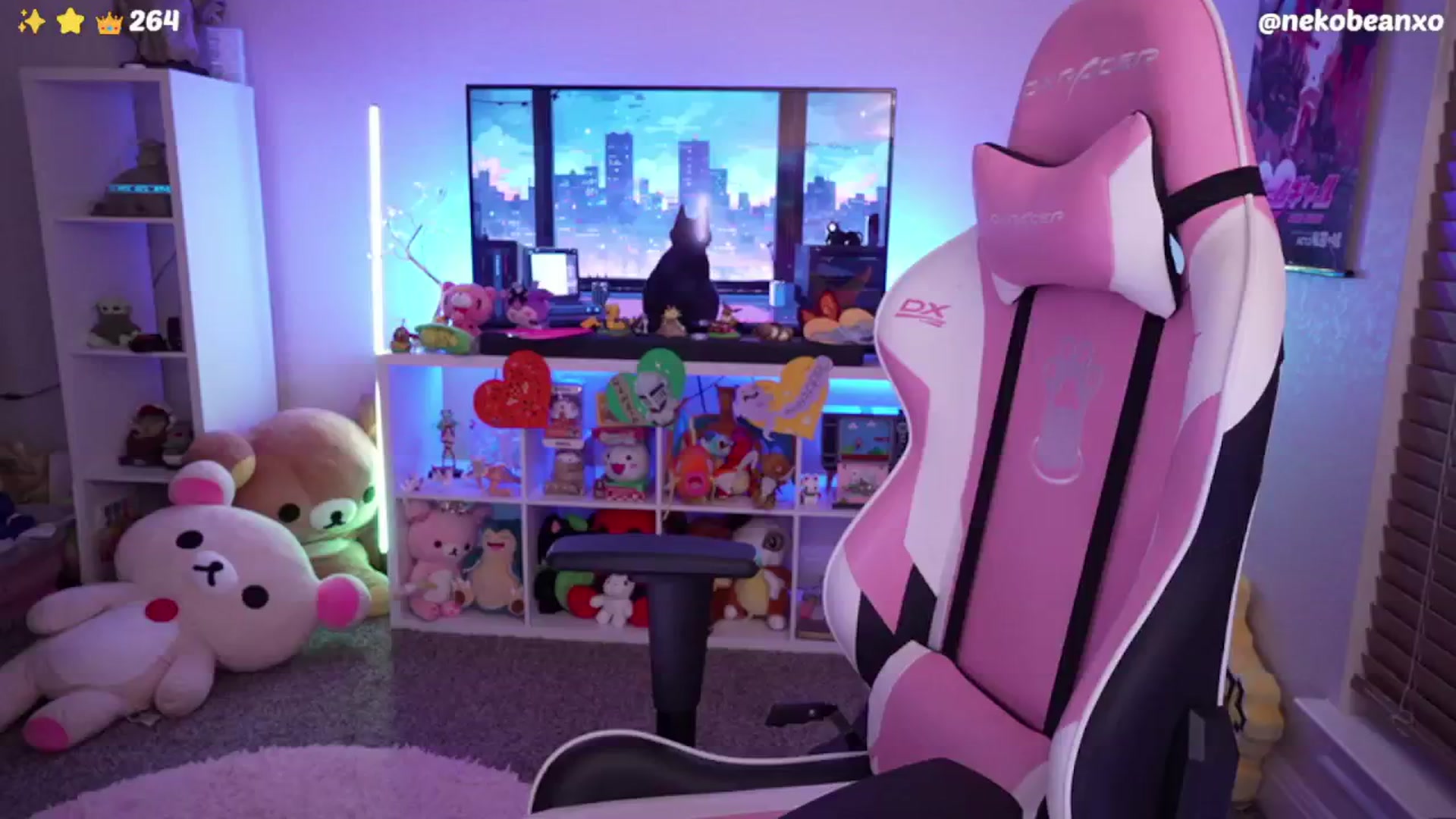 Gallery image thumbnail from Nekobeanxo's myfreecams stream on, 06/26/2024, 08:14 image 3 of 20