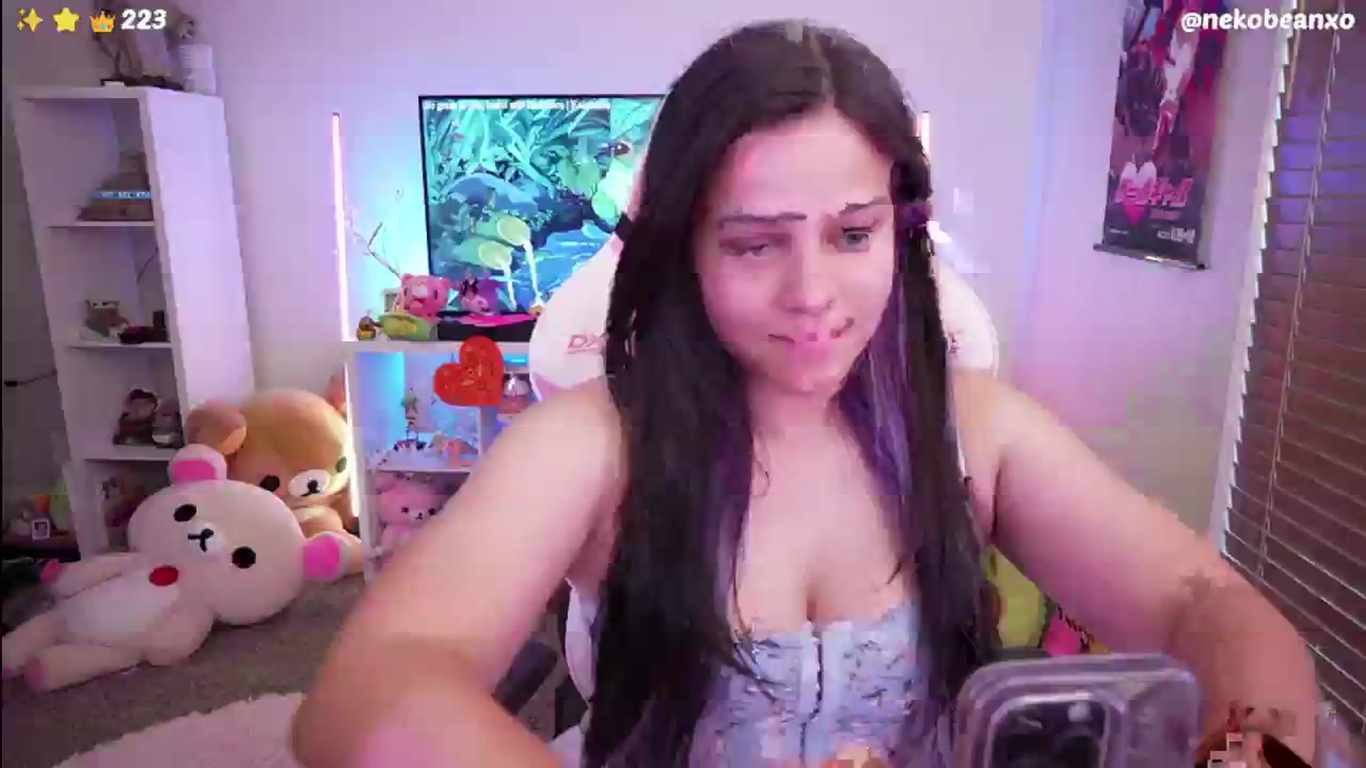 Gallery image thumbnail from Nekobeanxo's myfreecams stream on, 06/30/2024, 24:50 image 14 of 20