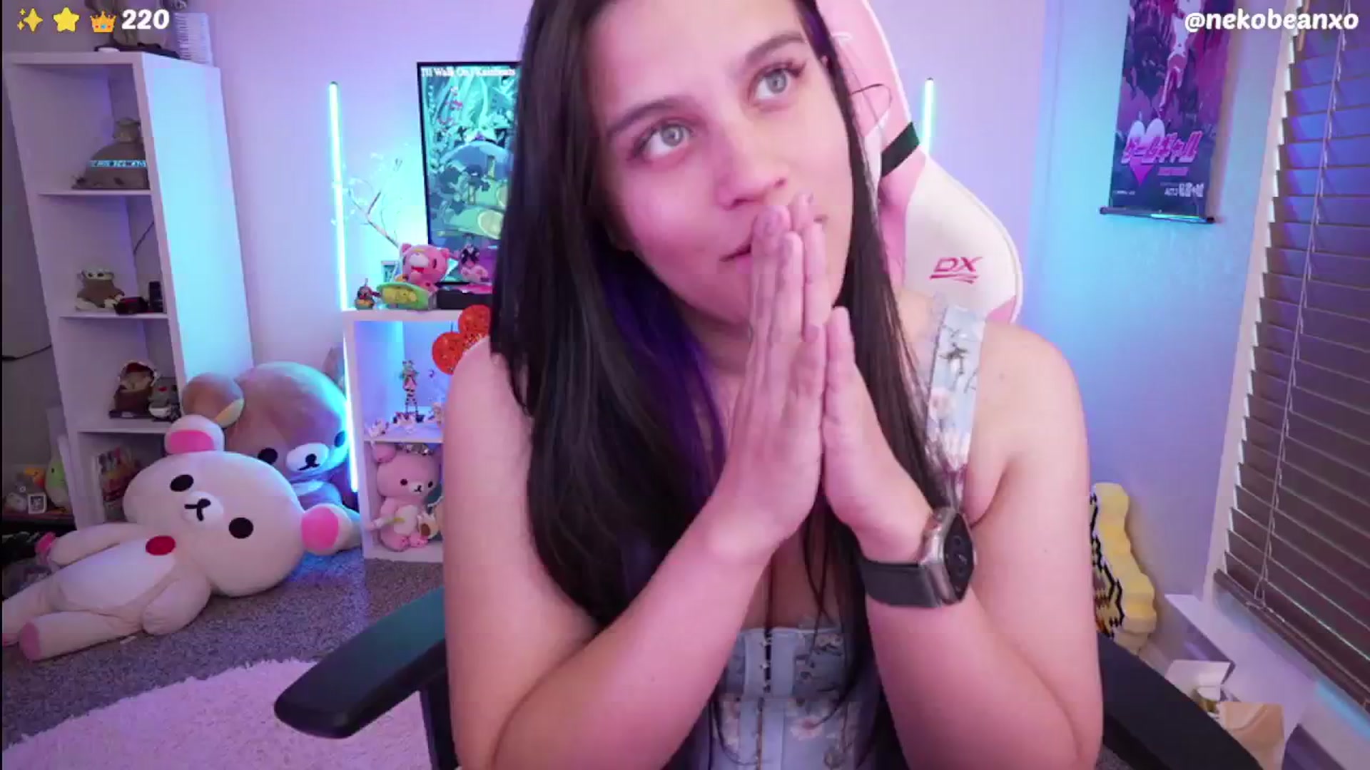 Gallery image thumbnail from Nekobeanxo's myfreecams stream on, 06/30/2024, 24:50 image 17 of 20
