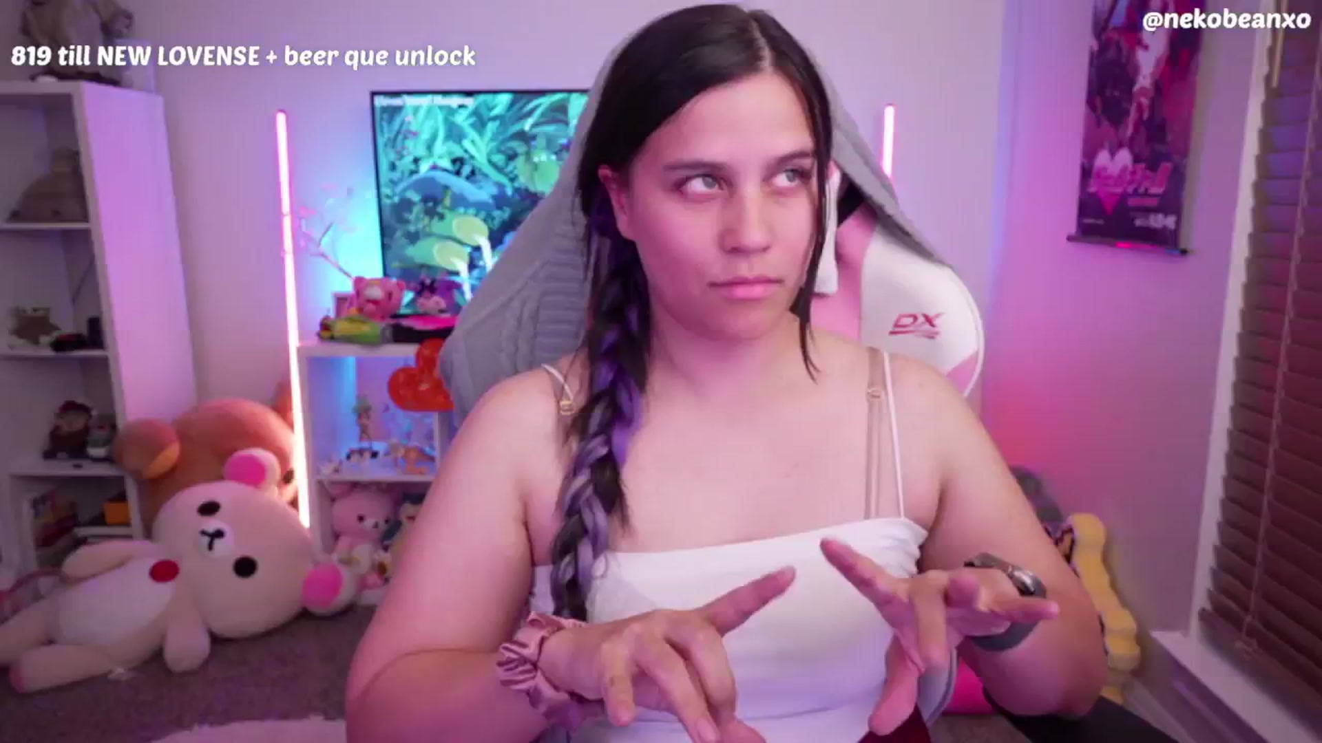 Gallery image thumbnail from Nekobeanxo's myfreecams stream on, 07/08/2024, 04:12 image 20 of 20