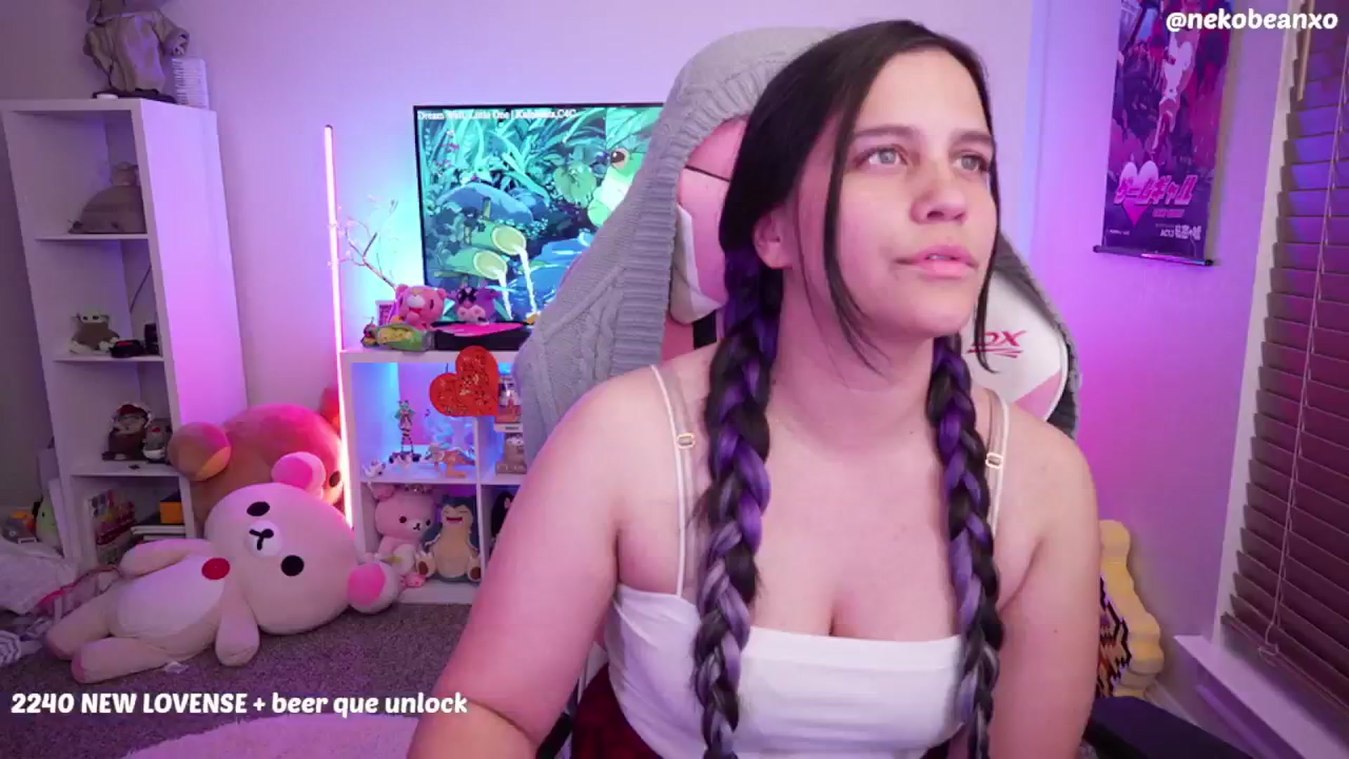 Gallery image thumbnail from Nekobeanxo's myfreecams stream on, 07/08/2024, 04:12 image 3 of 20