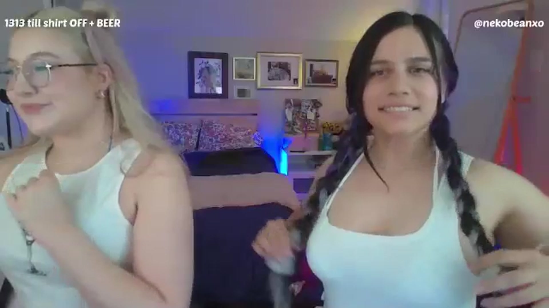 Gallery image thumbnail from Nekobeanxo's myfreecams stream on, 07/13/2024, 02:52 image 4 of 20