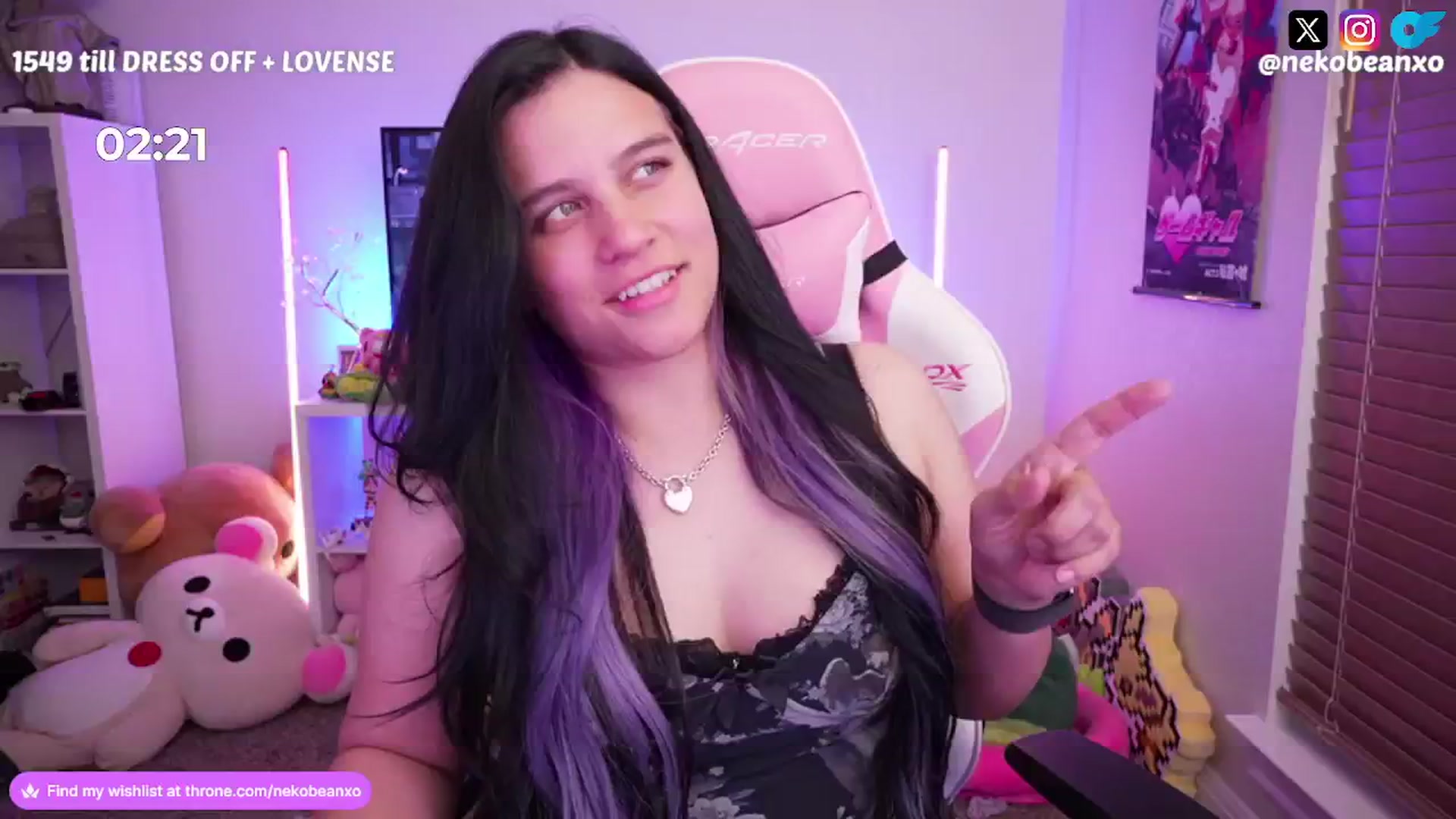 Gallery image thumbnail from Nekobeanxo's myfreecams stream on, 07/17/2024, 02:49 image 9 of 20