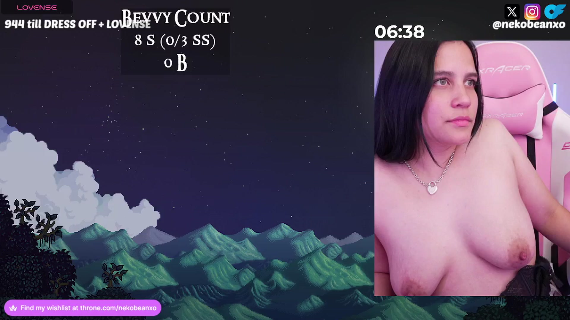Gallery image thumbnail from Nekobeanxo's myfreecams stream on, 07/17/2024, 02:49 image 14 of 20