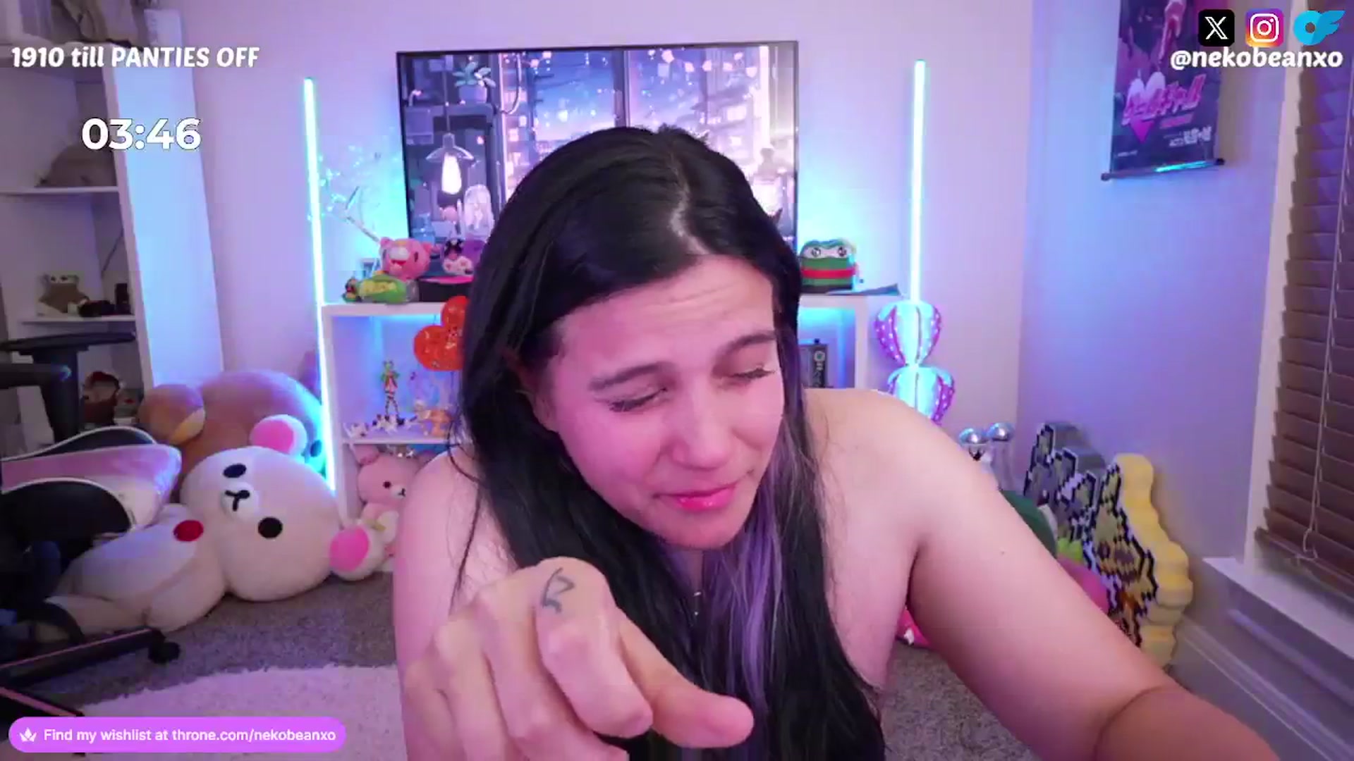 Gallery image thumbnail from Nekobeanxo's myfreecams stream on, 07/17/2024, 08:32 image 16 of 20