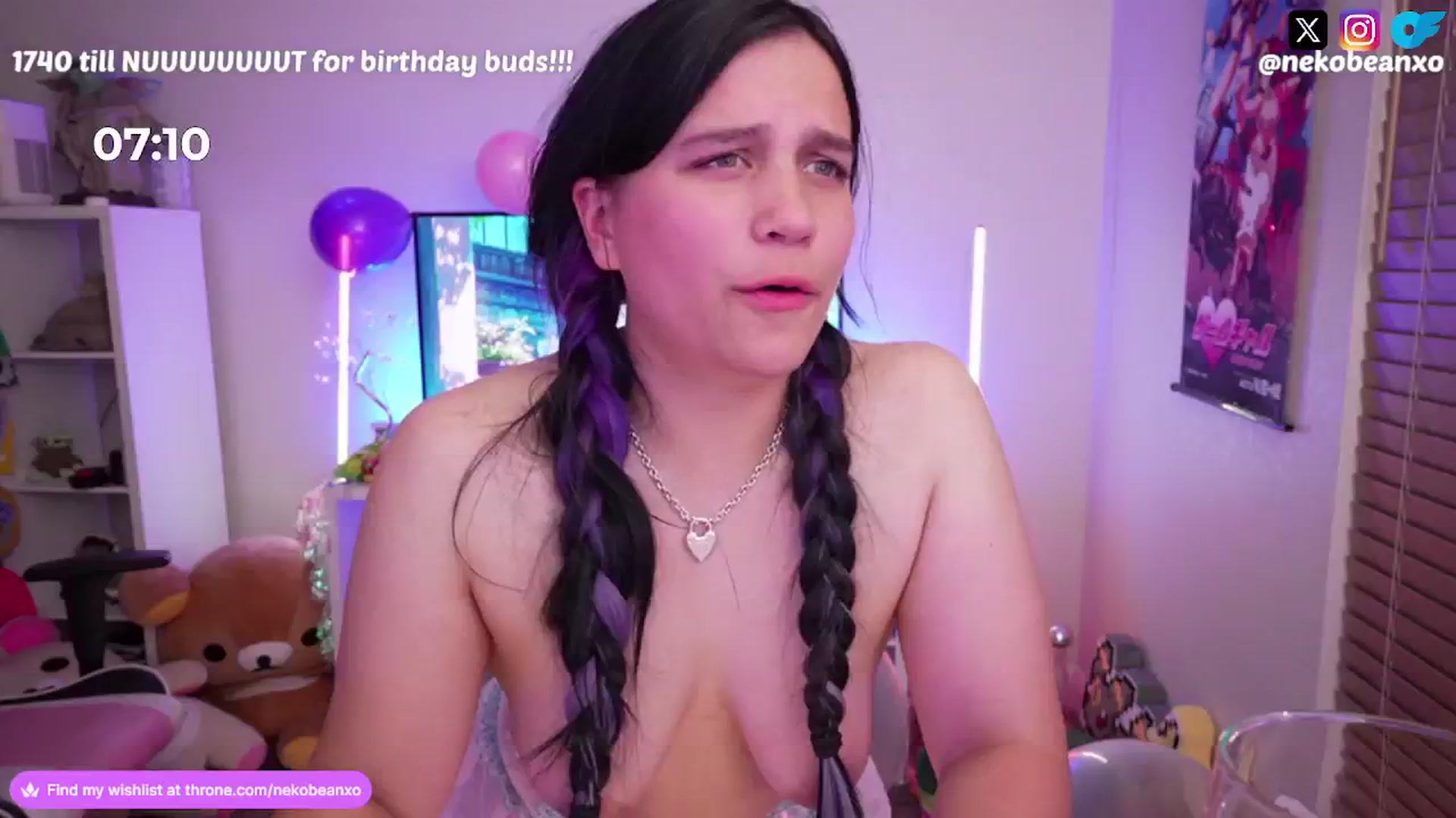 Gallery image thumbnail from Nekobeanxo's myfreecams stream on, 07/21/2024, 09:00 image 13 of 20