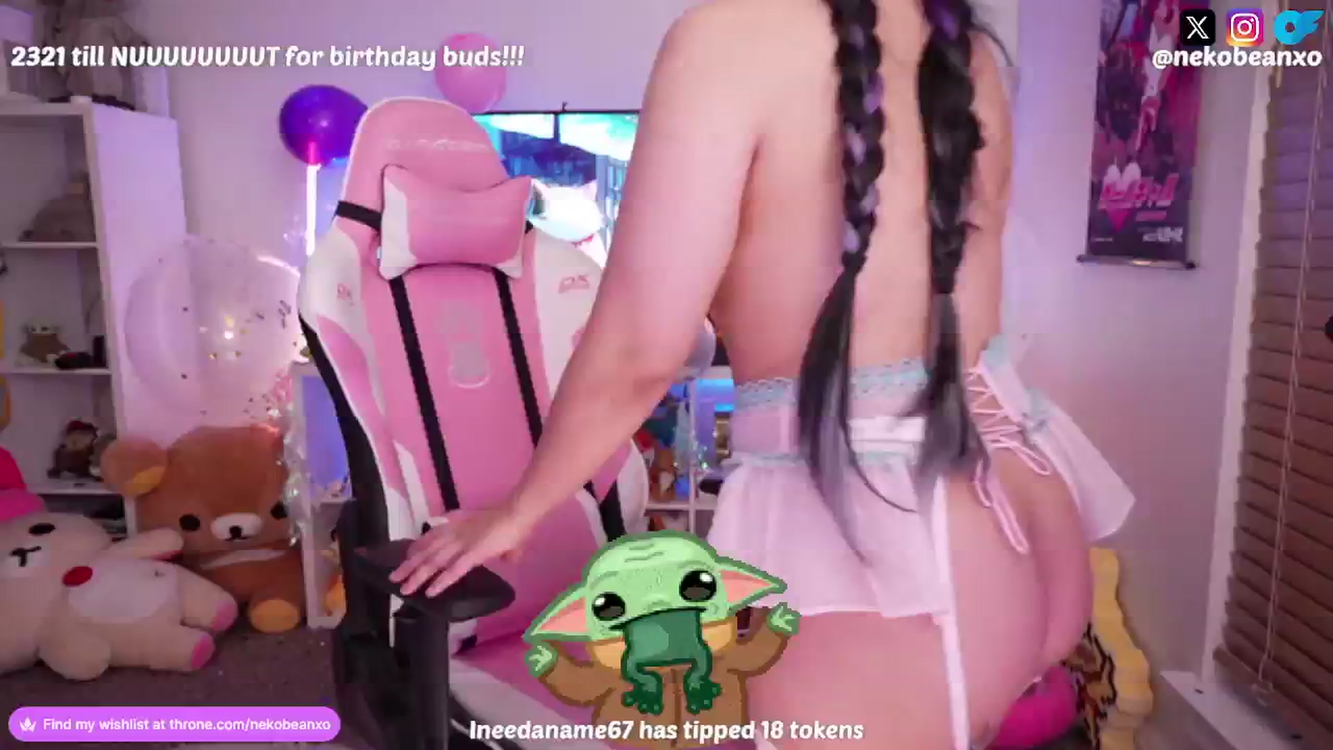 Gallery image thumbnail from Nekobeanxo's myfreecams stream on, 07/21/2024, 09:00 image 12 of 20