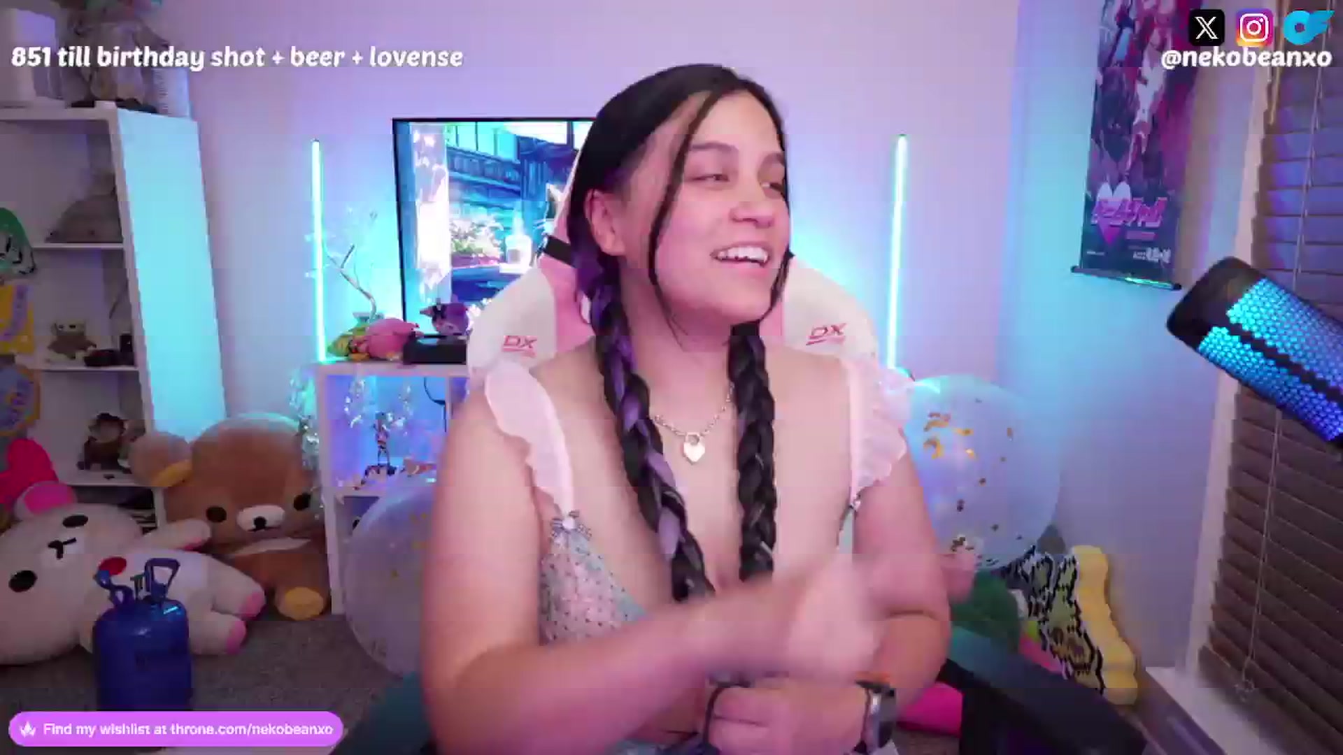 Gallery image thumbnail from Nekobeanxo's myfreecams stream on, 07/21/2024, 09:00 image 3 of 20