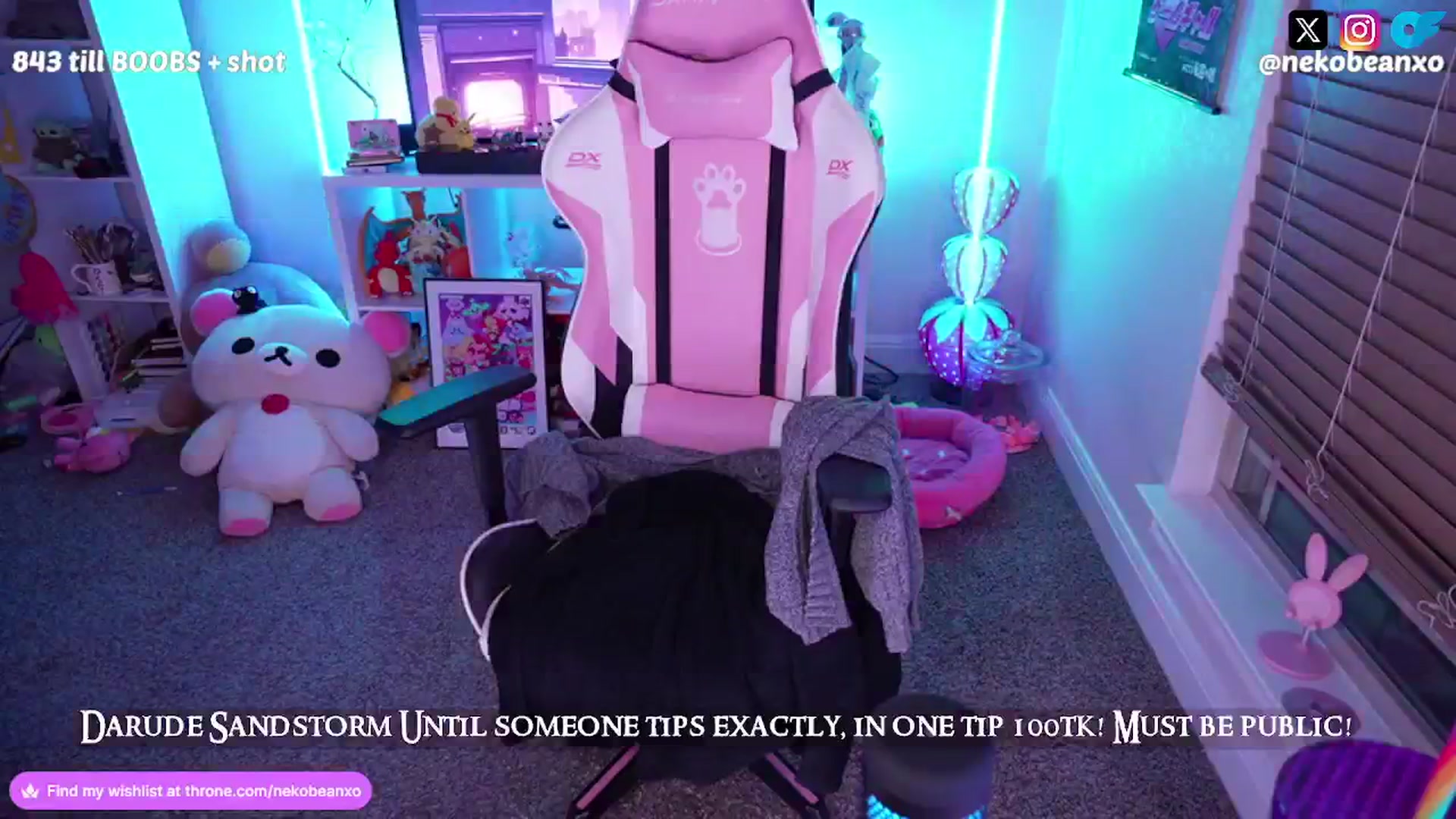 Gallery image thumbnail from Nekobeanxo's myfreecams stream on, 08/02/2024, 06:31 image 10 of 20