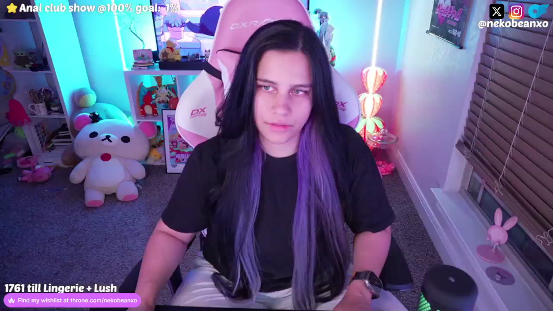 Gallery image thumbnail from Nekobeanxo's myfreecams stream on, 08/03/2024, 09:39 image 2 of 20