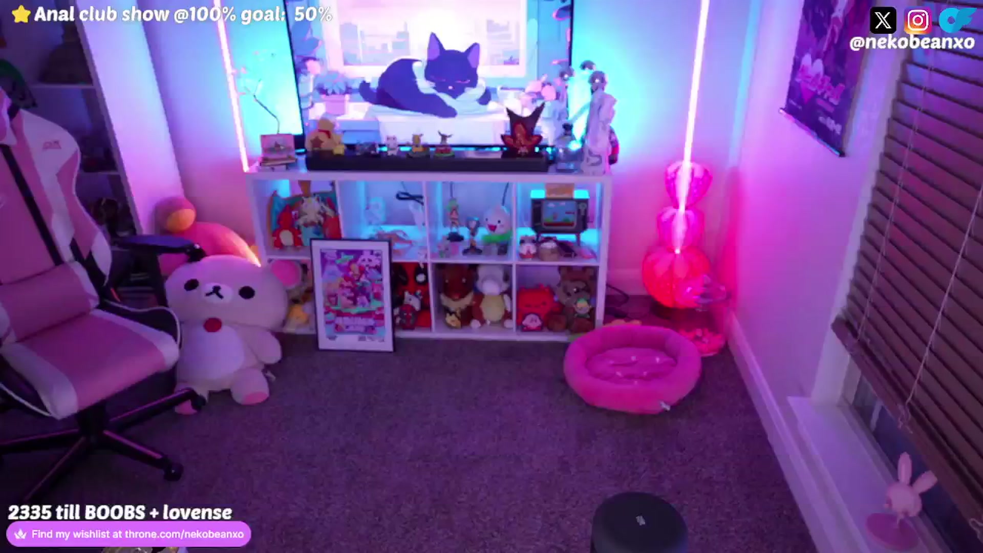 Gallery image thumbnail from Nekobeanxo's myfreecams stream on, 08/05/2024, 06:32 image 10 of 20