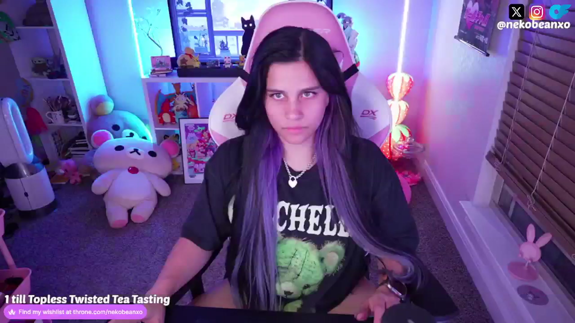 Gallery image thumbnail from Nekobeanxo's myfreecams stream on, 08/07/2024, 03:52 image 9 of 20