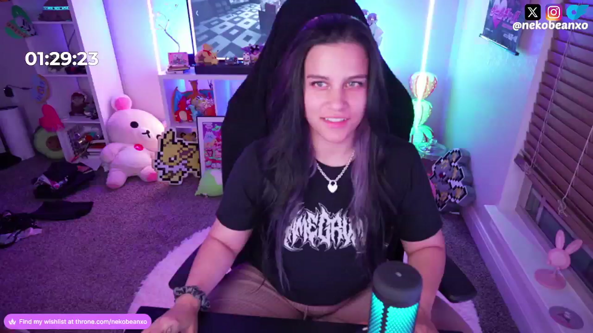 Gallery image thumbnail from Nekobeanxo's myfreecams stream on, 08/20/2024, 04:10 image 1 of 20