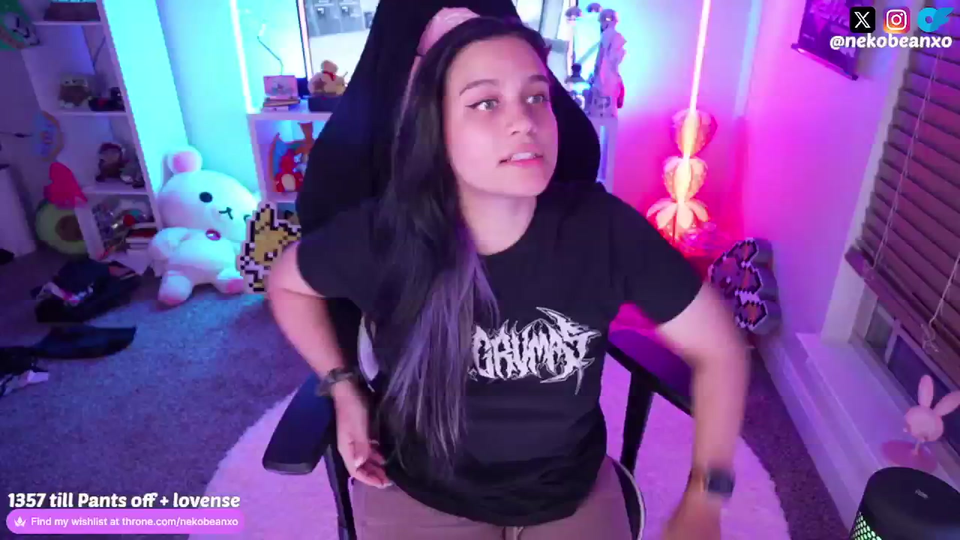 Gallery image thumbnail from Nekobeanxo's myfreecams stream on, 08/20/2024, 04:10 image 20 of 20