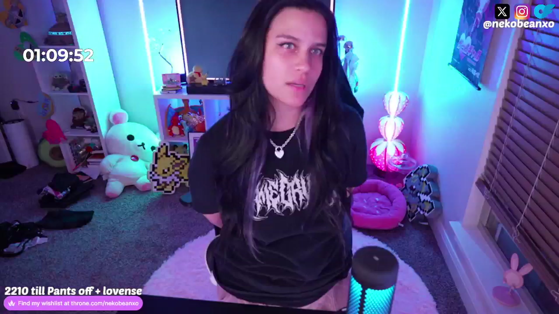 Gallery image thumbnail from Nekobeanxo's myfreecams stream on, 08/20/2024, 04:10 image 5 of 20