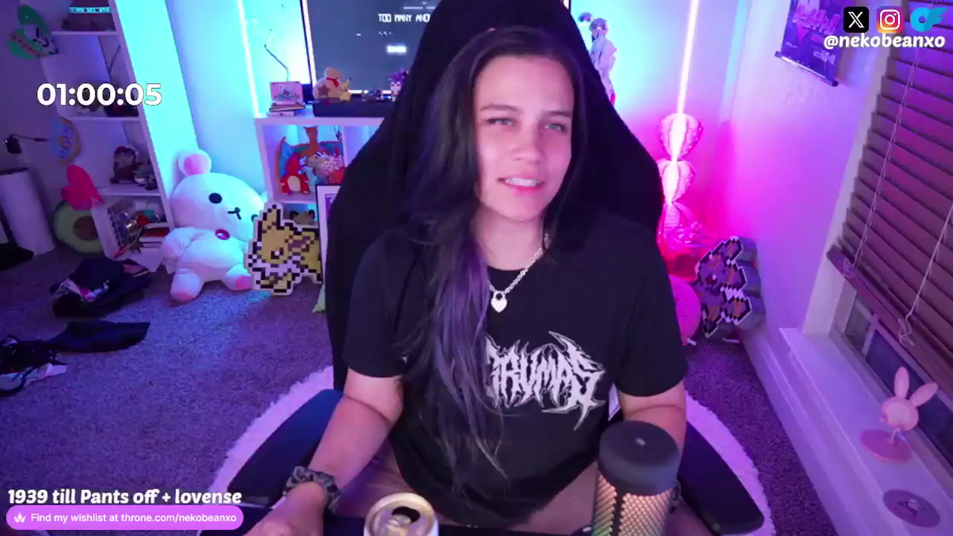 Gallery image thumbnail from Nekobeanxo's myfreecams stream on, 08/20/2024, 04:10 image 7 of 20
