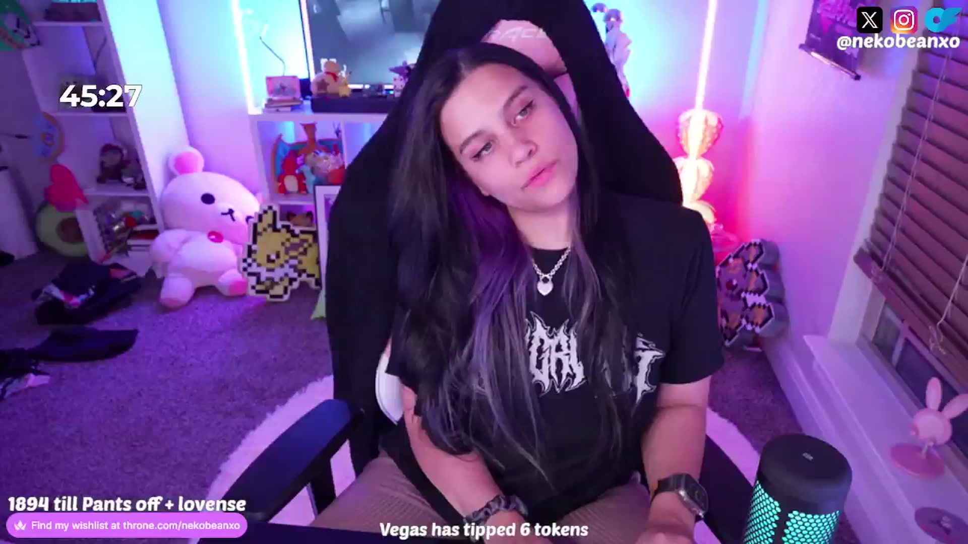 Gallery image thumbnail from Nekobeanxo's myfreecams stream on, 08/20/2024, 04:10 image 10 of 20